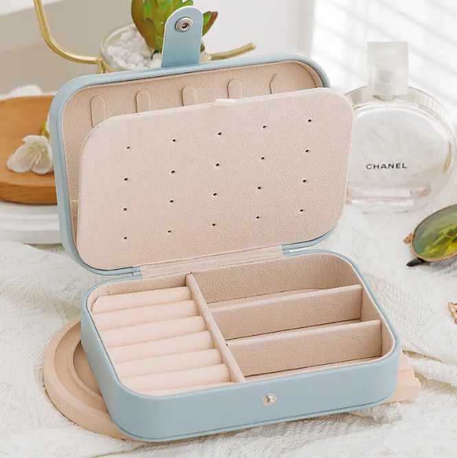 Ring Box Wedding Ring Earring Box Travelling Jewelry Box Random color CN390 sold by ChicSew product image thumbnail 5