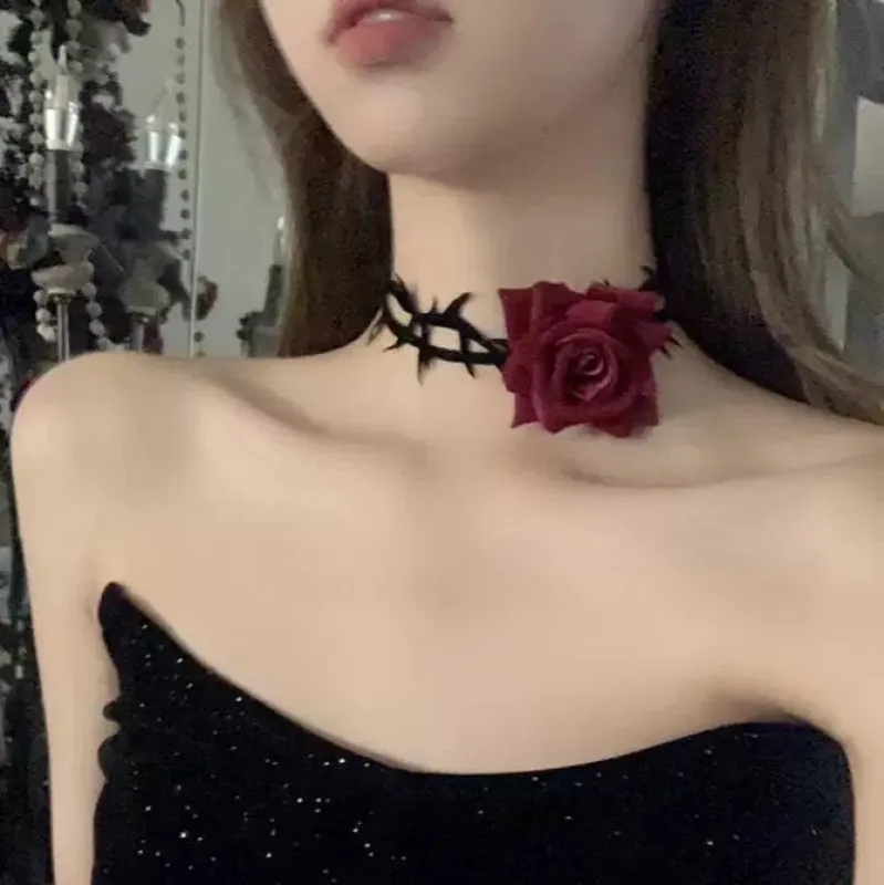 Retro Pearl Choker Necklace French Temperament Clavicle Chain CN127 sold by ChicSew