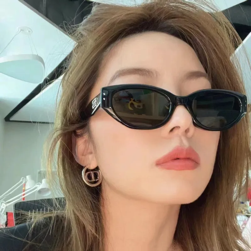 Retro Cat-Eye Sunglasses – Vintage-Inspired UV400 Polarized Lenses sold by ChicSew