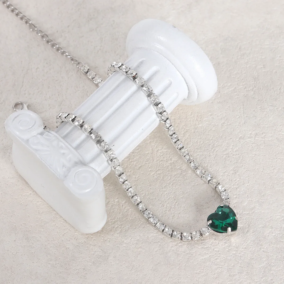Luxury Emerald Love-shaped Necklace Clavicle Chain ins Necklace CN04 sold by ChicSew product image thumbnail 2