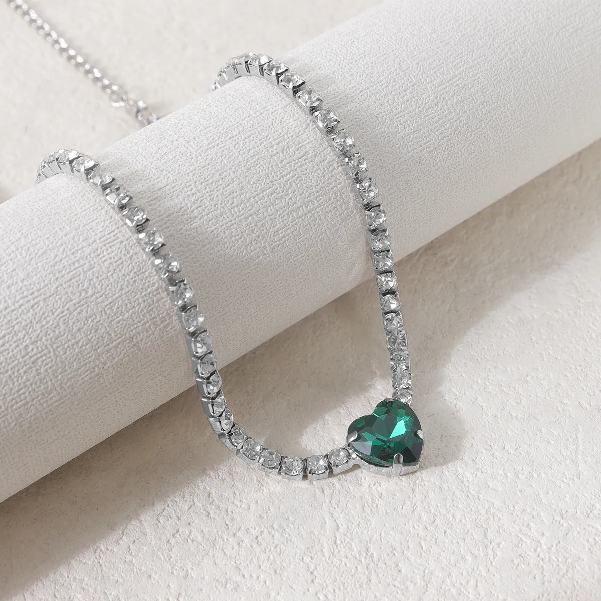 Luxury Emerald Love-shaped Necklace Clavicle Chain ins Necklace CN04 sold by ChicSew product image thumbnail 5