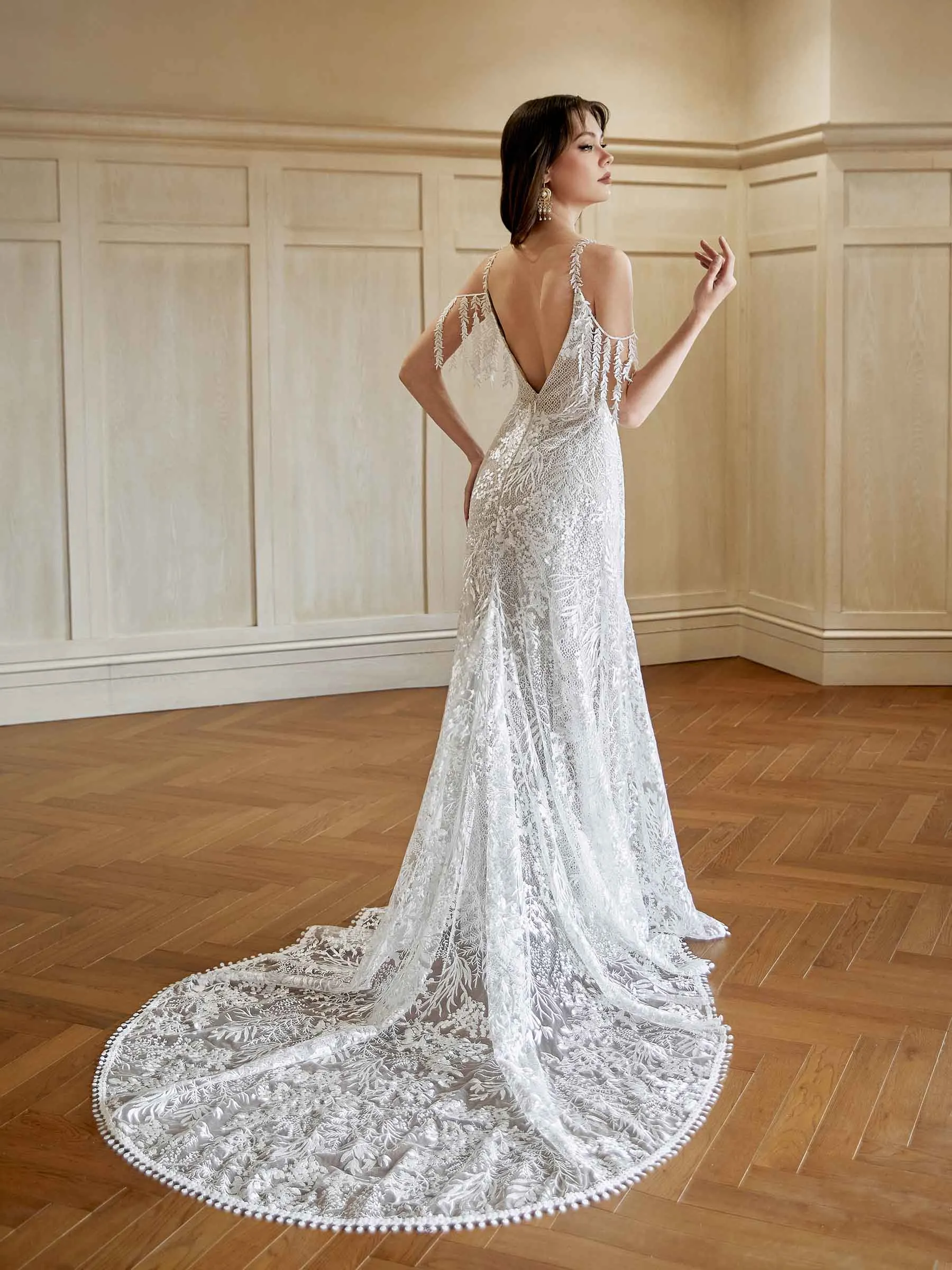 Sexy Mermaid Cold Shoulder V-neck Maxi Long Lace Wedding Dresses Online sold by ChicSew product image thumbnail 5