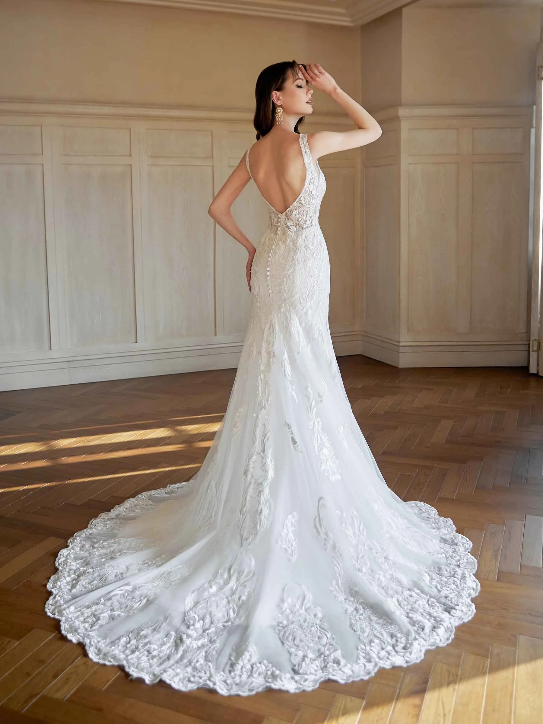 Sexy Mermaid Open Back V-neck Maxi Long Lace Wedding Dresses Online sold by ChicSew product image thumbnail 5