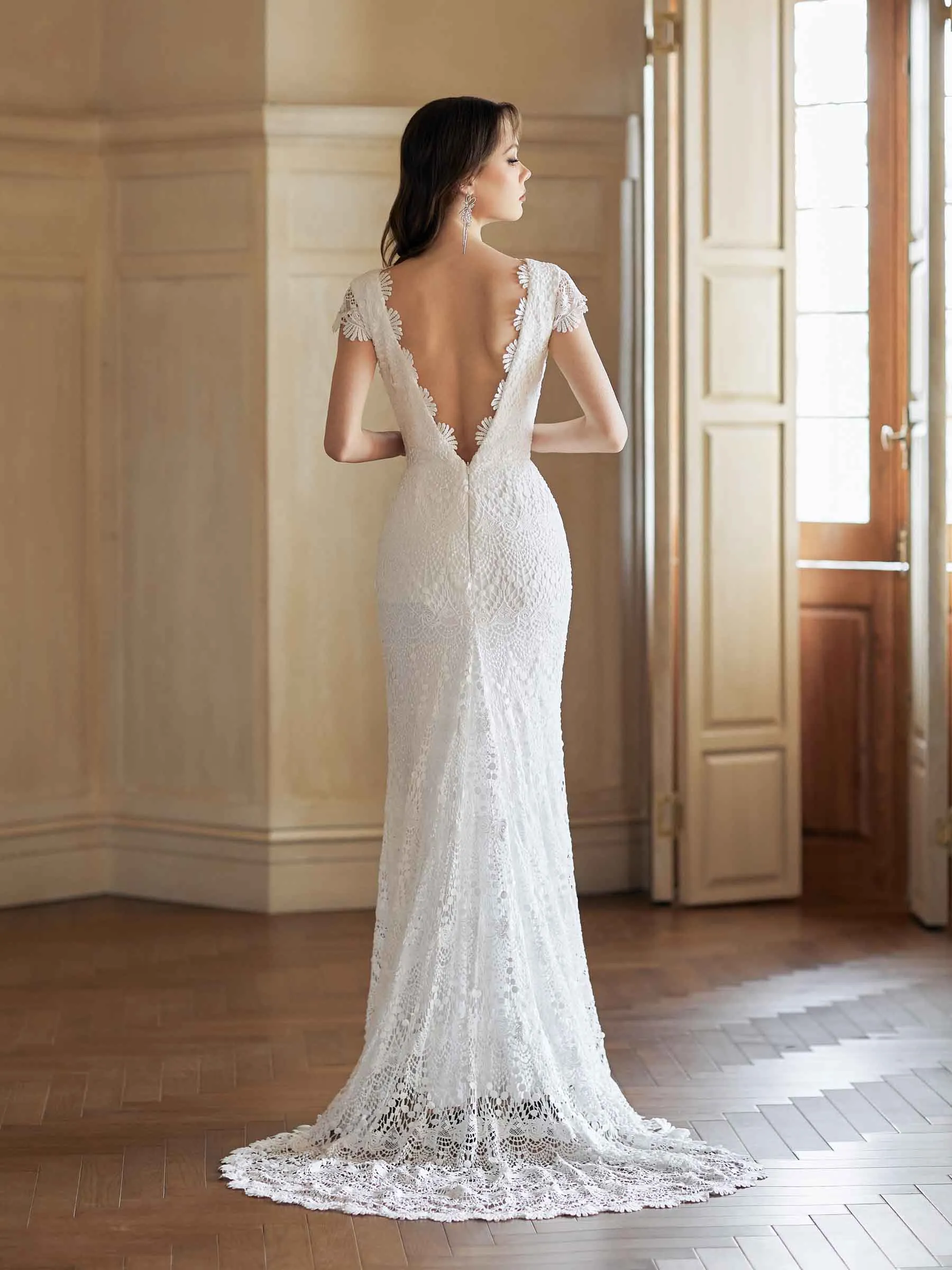 Sexy Mermaid Open Back V-neck Maxi Long Lace Wedding Dresses Online sold by ChicSew product image thumbnail 3