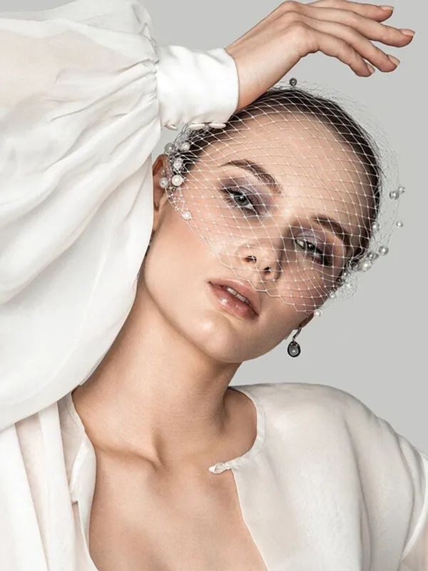 Elegant Simple Pearl Hair Comb Style Bridal Veil, VA05 sold by ChicSew