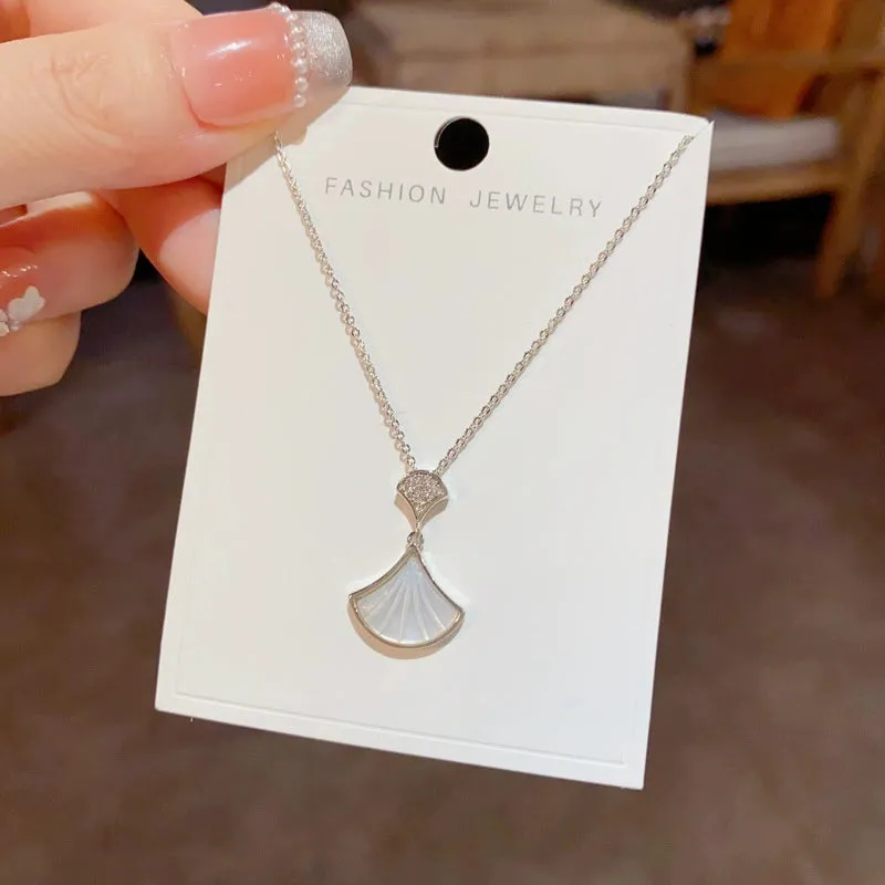 Sparkly Diamond Fan Necklace Luxurious Collarbone Chain sold by ChicSew product image thumbnail 4