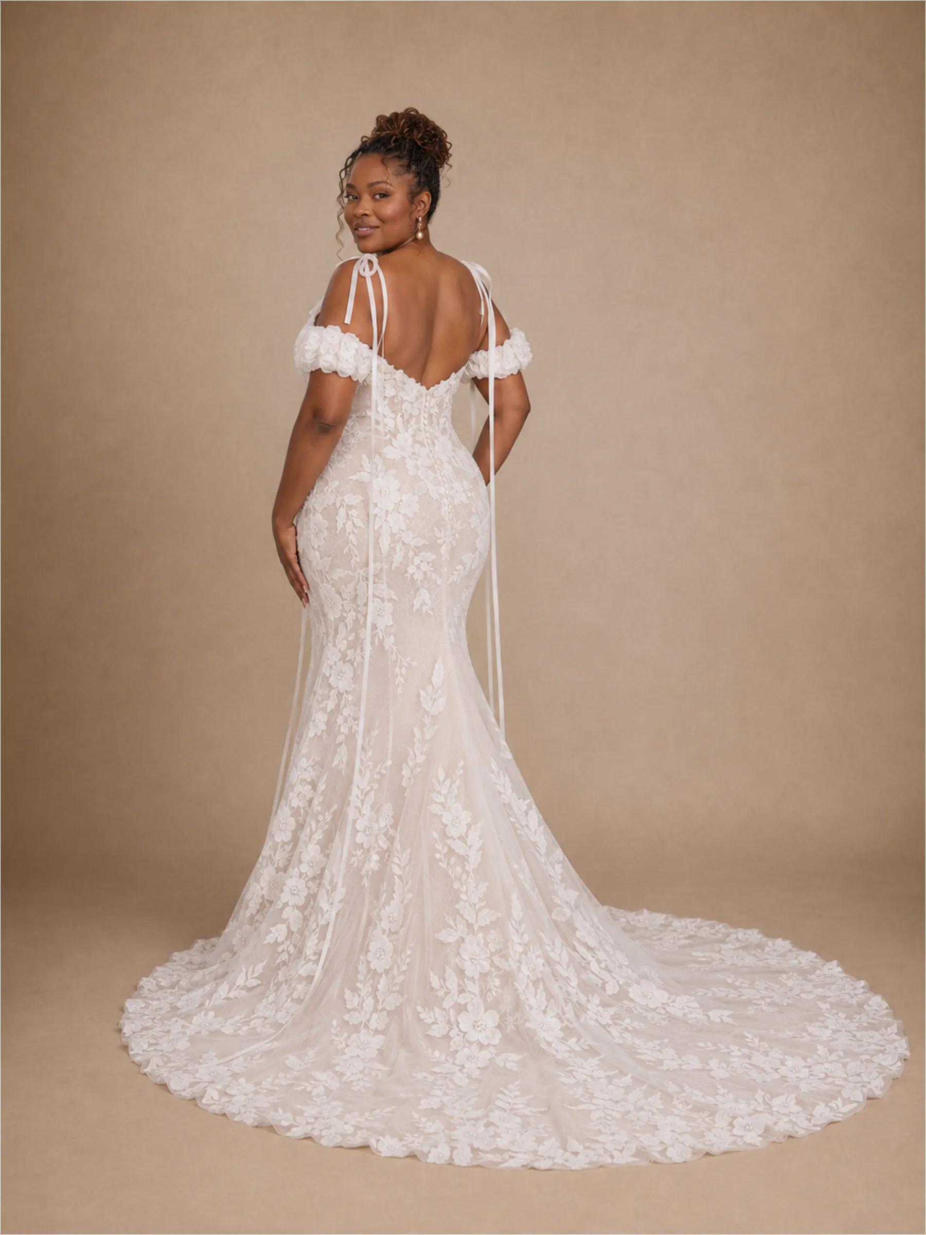 ChicSew Modern Unique Mermaid Cold Shoulder Lace Tulle Maxi Long Wedding Dress sold by ChicSew product image thumbnail 3
