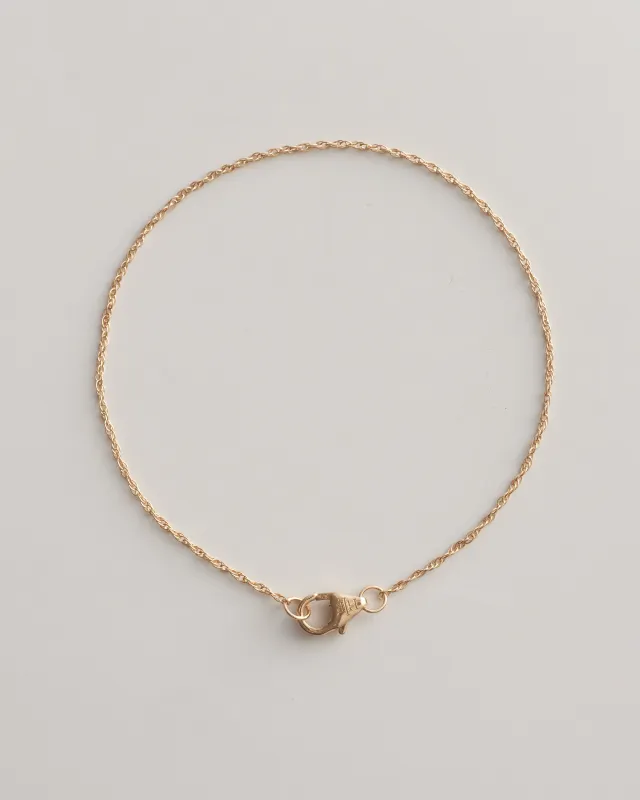 The Golden Thread Bracelet made by High Light Rituals