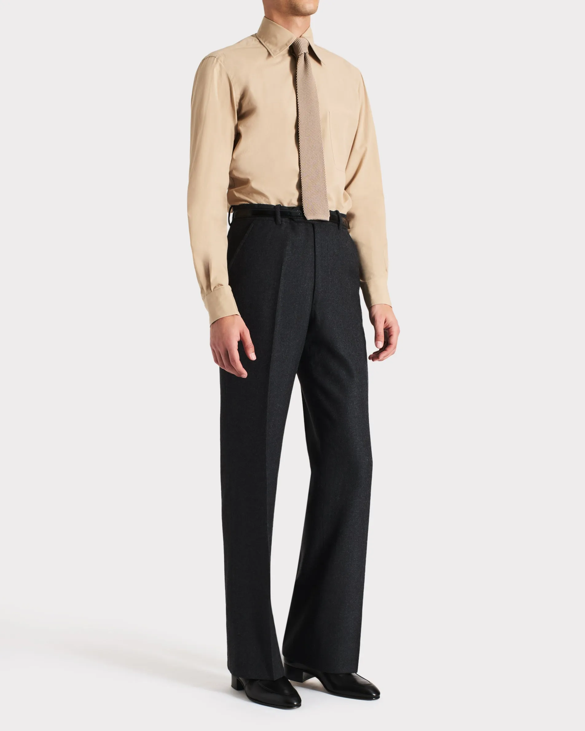 FLARED HIGH-WAISTED TROUSERS IN WOOL FLANNEL – ANTHRACITE sold by Husbands Paris product image thumbnail 4