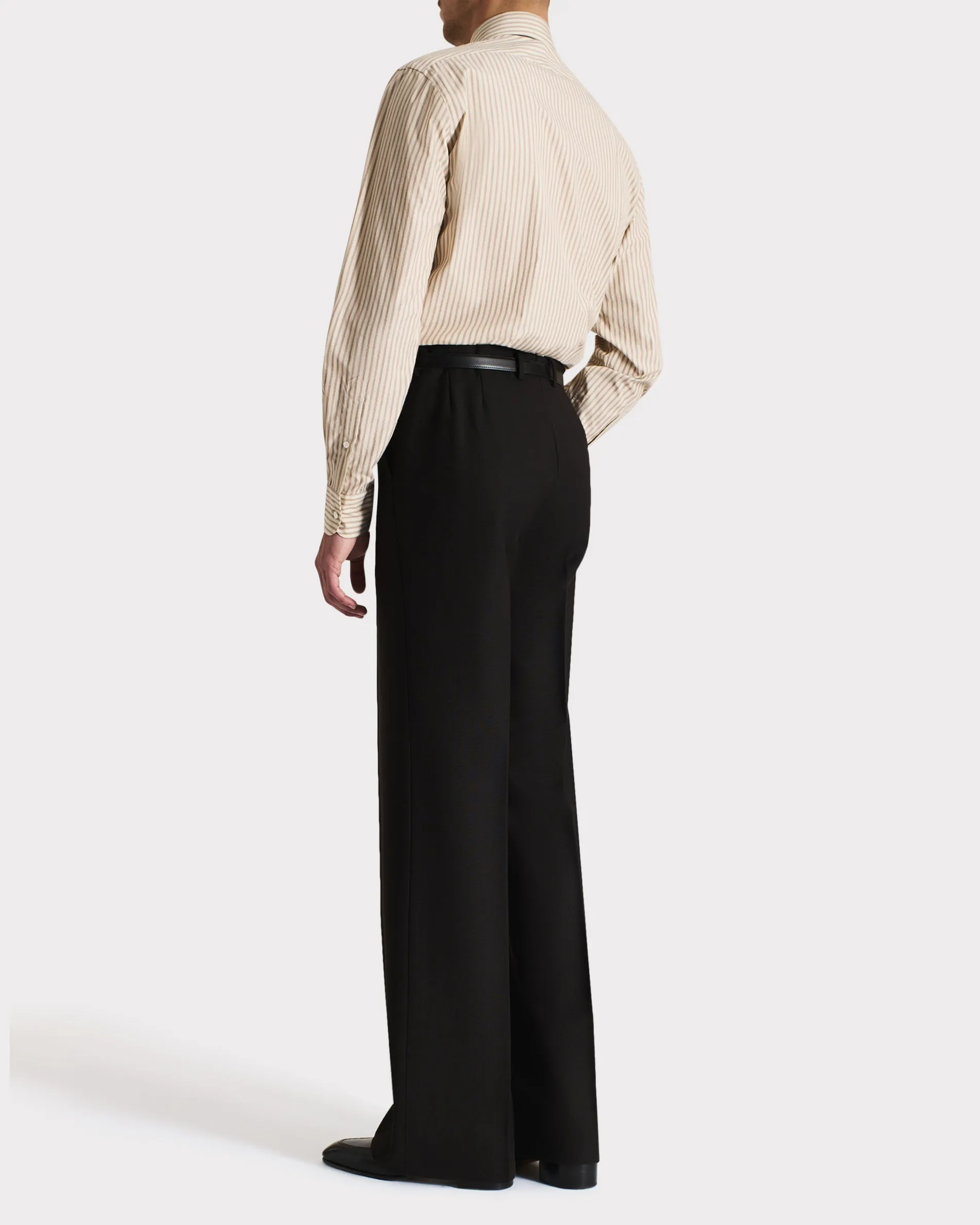 WIDE COLLAR SHIRT IN COTTON POPLIN – BEIGE STRIPES sold by Husbands Paris product image thumbnail 5