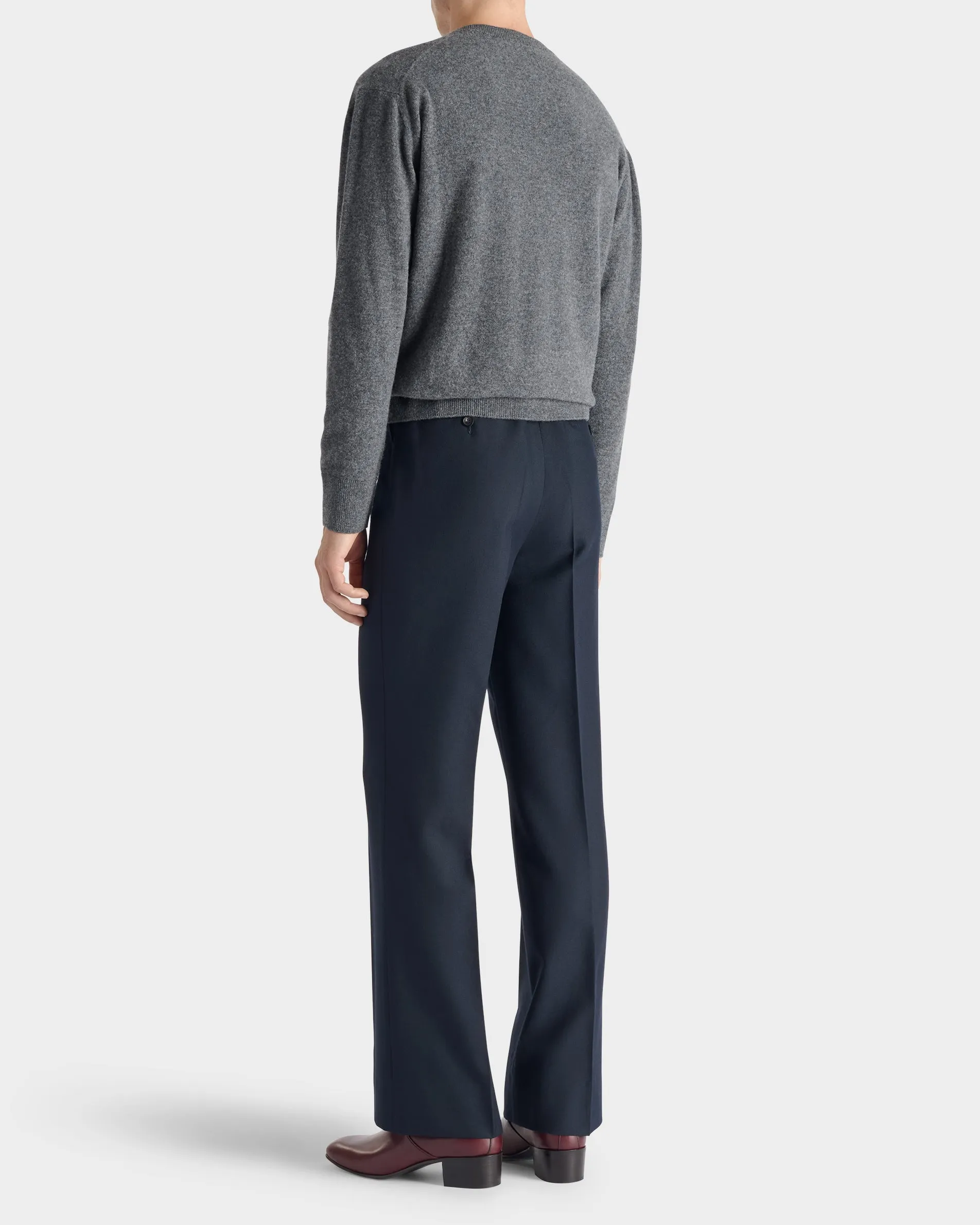 V-NECK SWEATER IN SUPERFINE LAMBSWOOL - GREY sold by Husbands Paris product image thumbnail 3