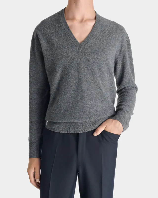 V-NECK SWEATER IN SUPERFINE LAMBSWOOL - GREY made by Husbands Paris