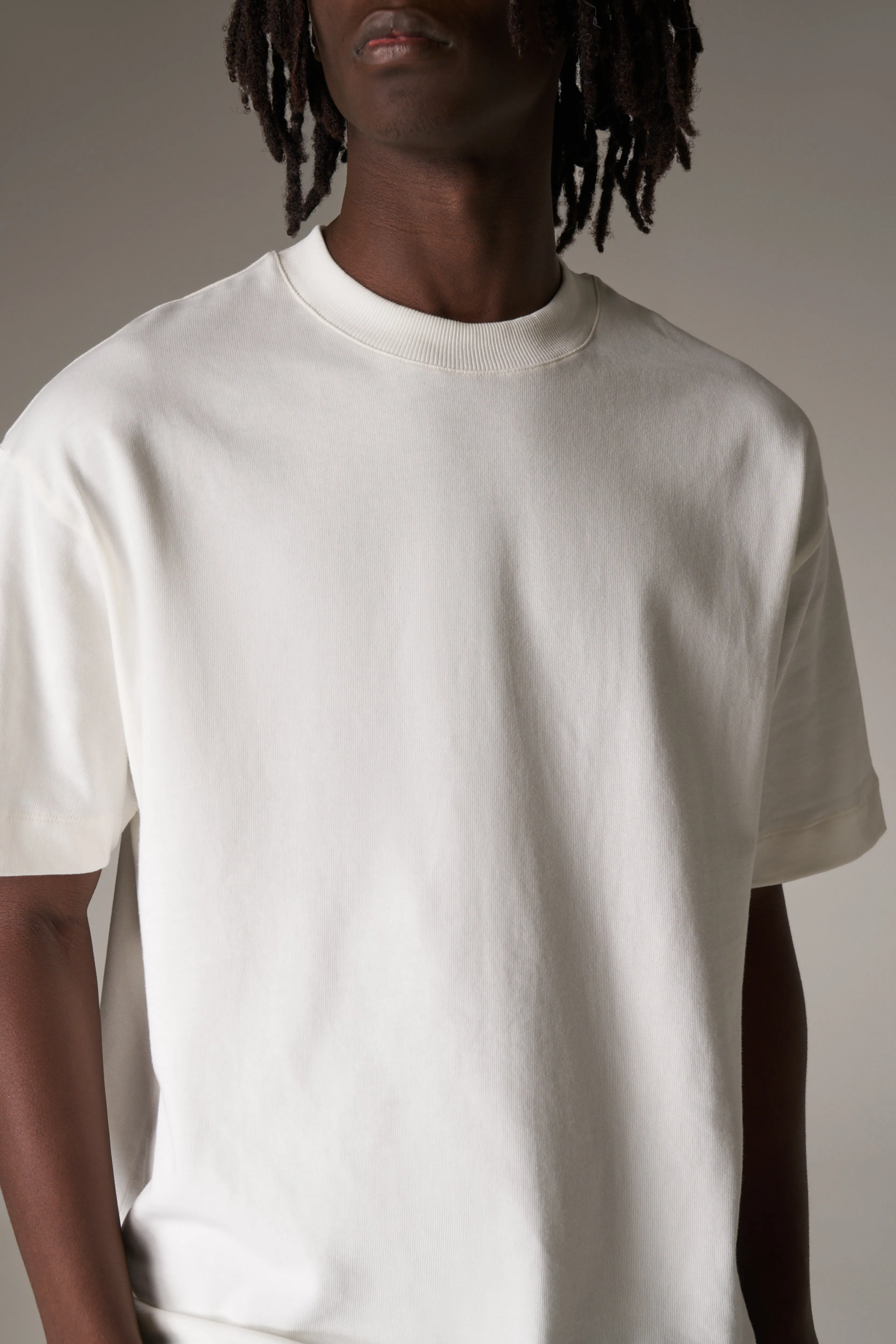 HEAVYWEIGHT BLANK T-SHIRT - OFF WHITE sold by The Couture Club product image thumbnail 4