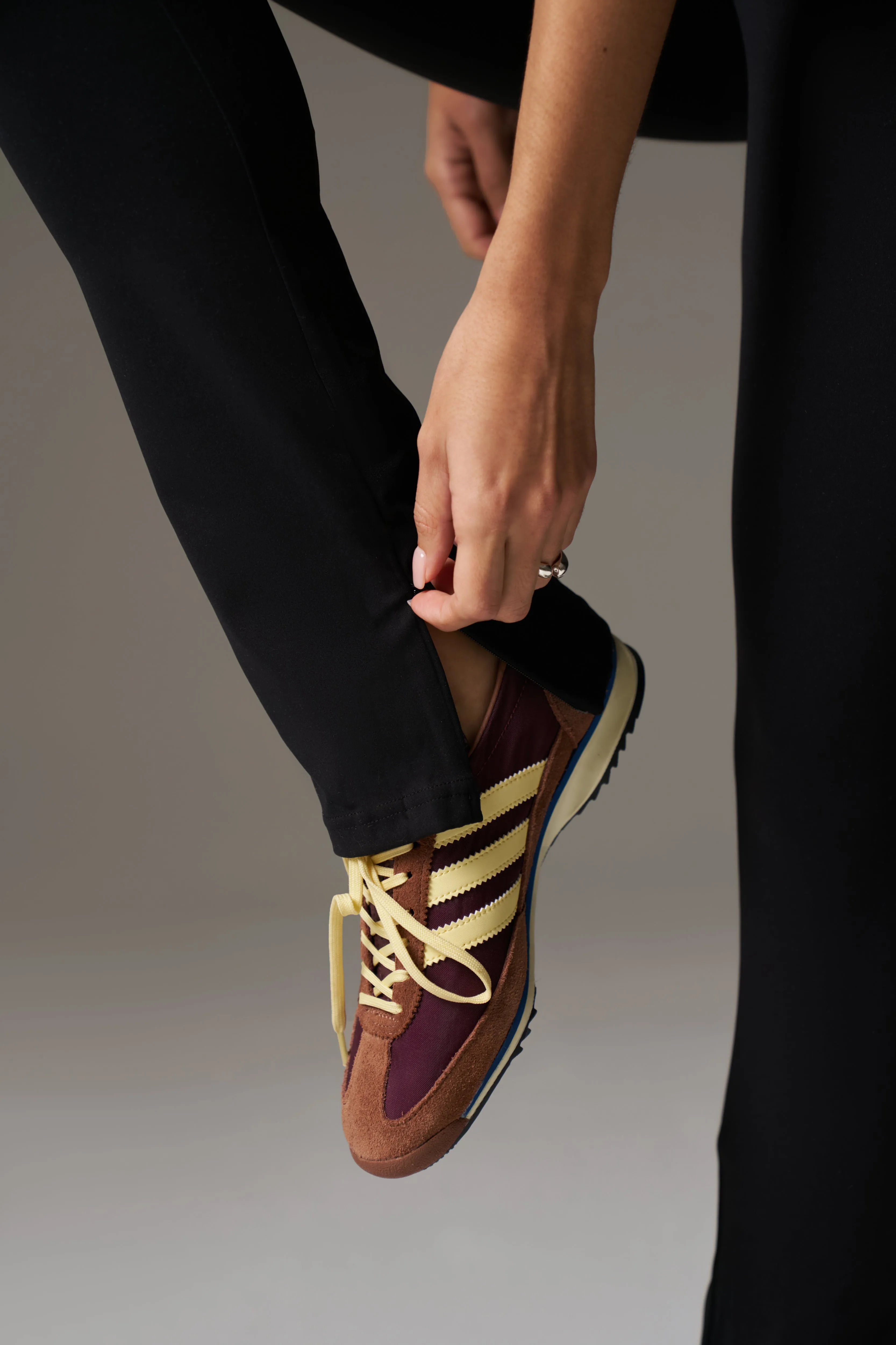 SCULPTING STRETCH ZIP HEM LEGGINGS - BLACK sold by The Couture Club product image thumbnail 5