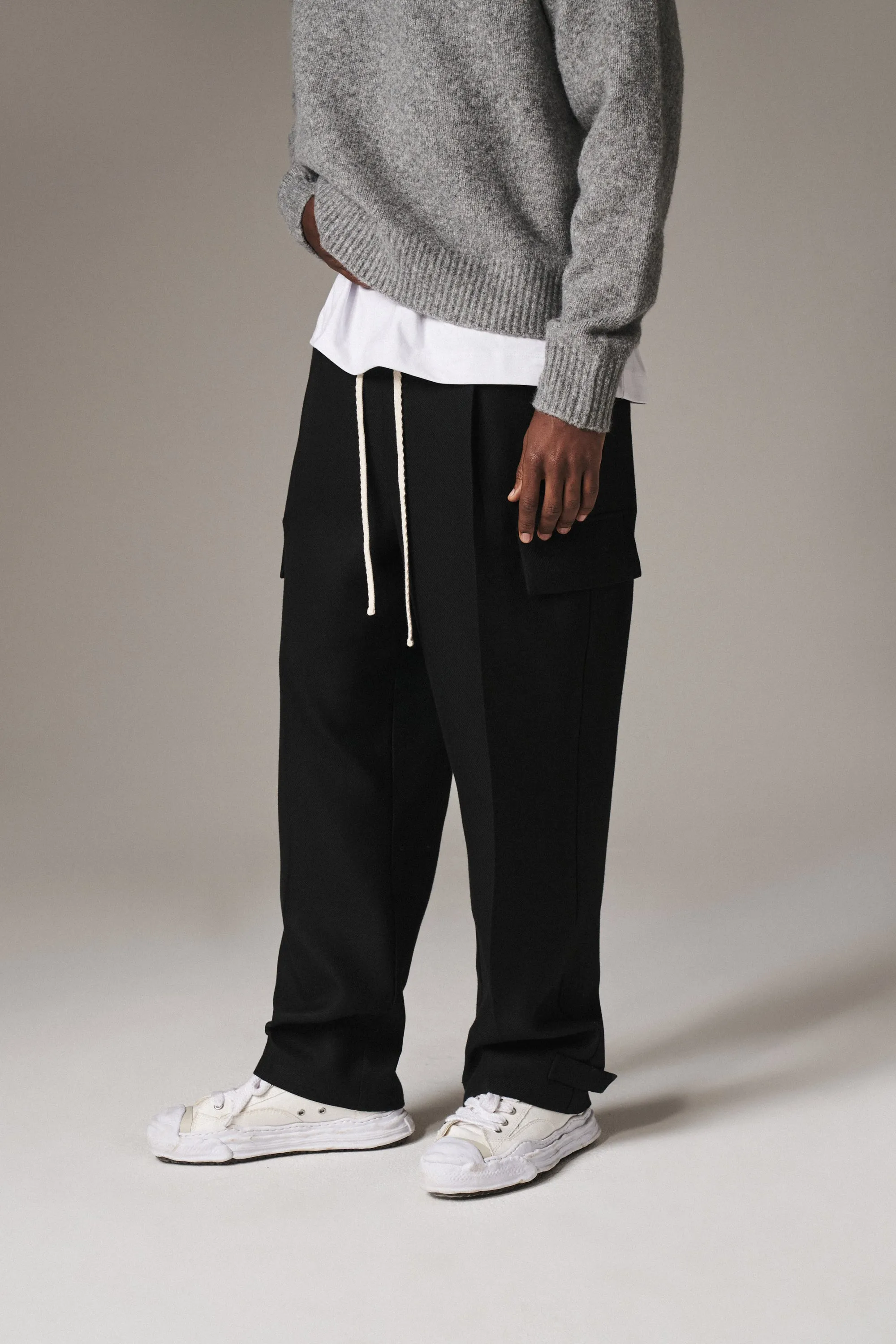 PLEATED WIDE LEG WOOL BLEND TROUSER - BLACK sold by The Couture Club product image thumbnail 2