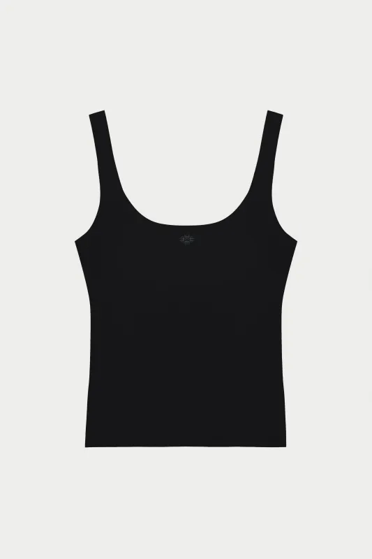 SCULPTING STRETCH SCOOP NECK SPORTS TOP - BLACK made by The Couture Club