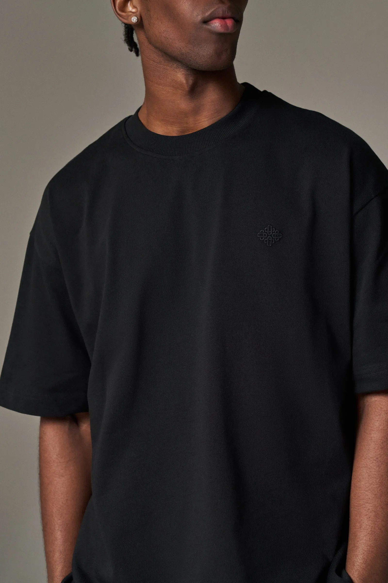 LAUNDERED CLASSICS T-SHIRT - BLACK sold by The Couture Club product image thumbnail 4
