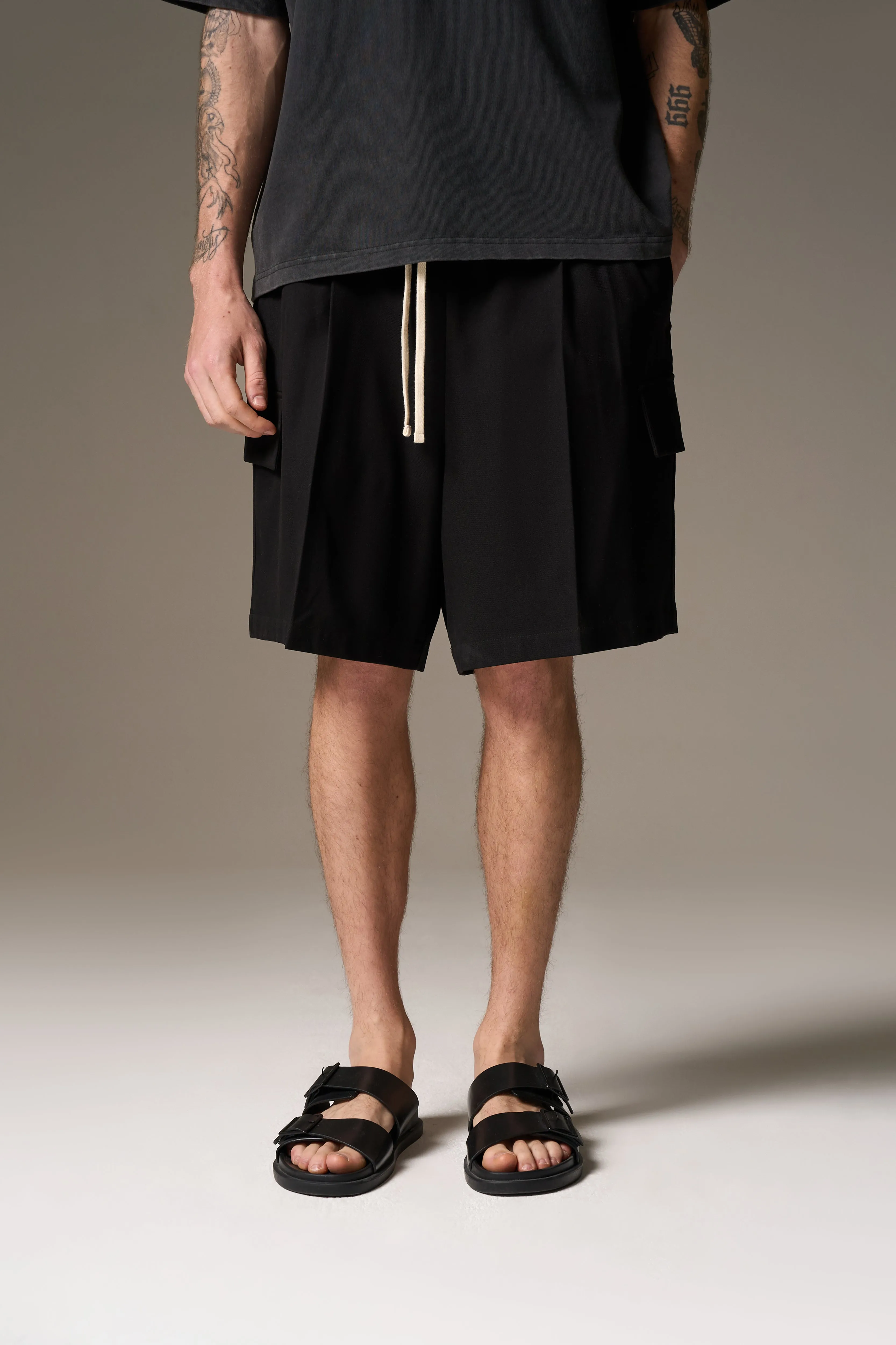 WIDE LEG SIDE POCKET SHORTS - BLACK sold by The Couture Club product image thumbnail 2