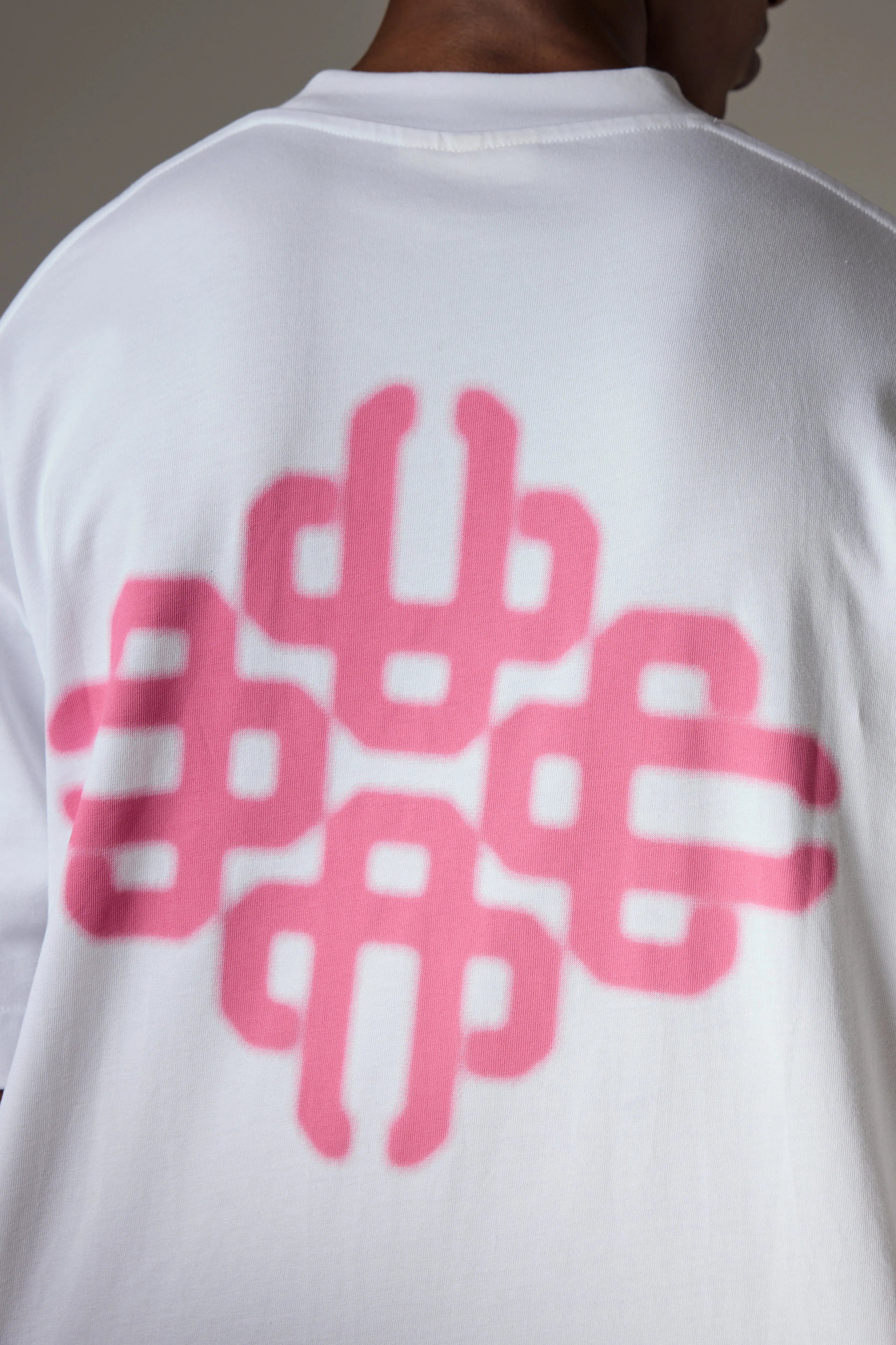 BLURRED GRAPHIC EMBLEM T-SHIRT - PINK sold by The Couture Club product image thumbnail 5