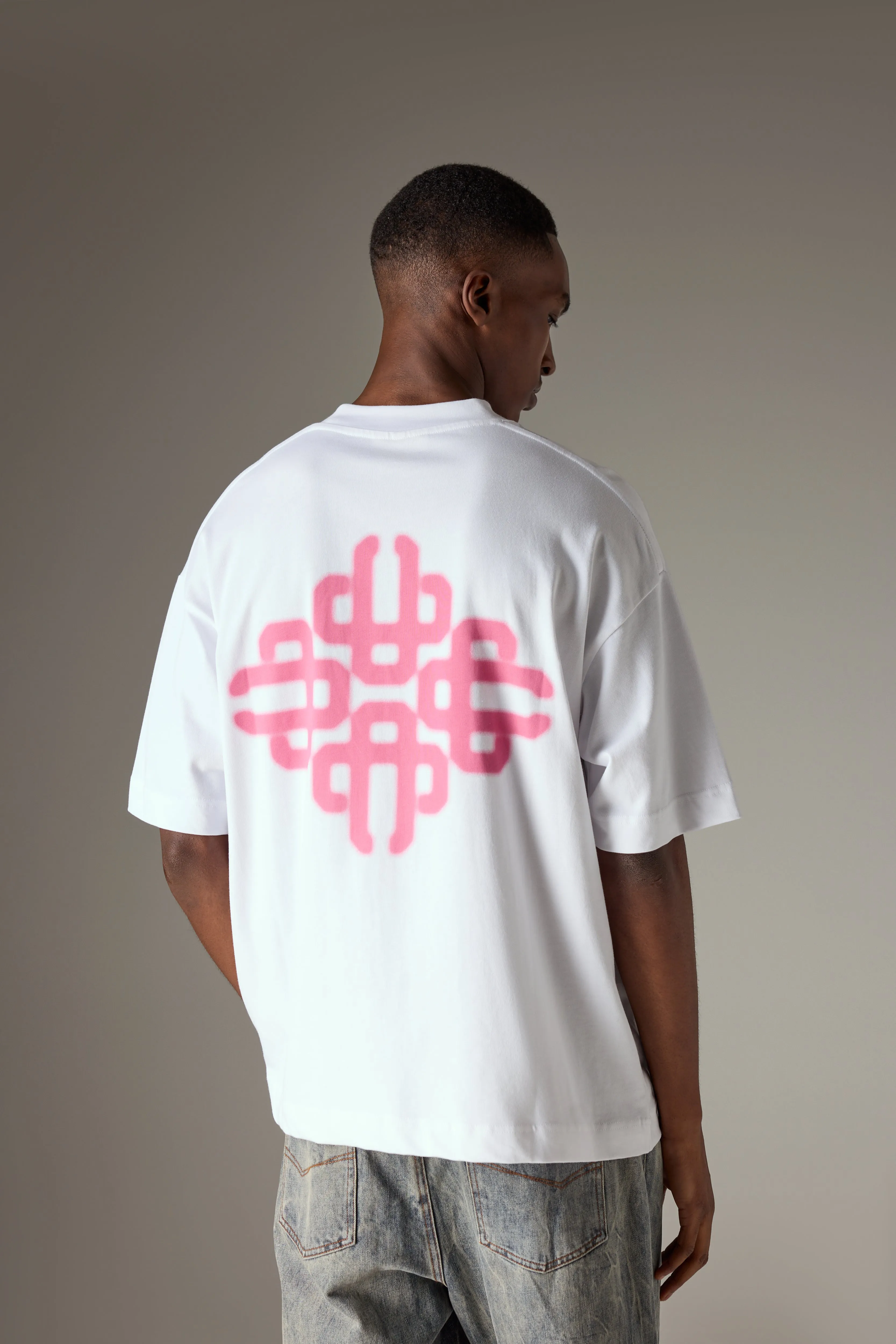 BLURRED GRAPHIC EMBLEM T-SHIRT - PINK sold by The Couture Club product image thumbnail 2