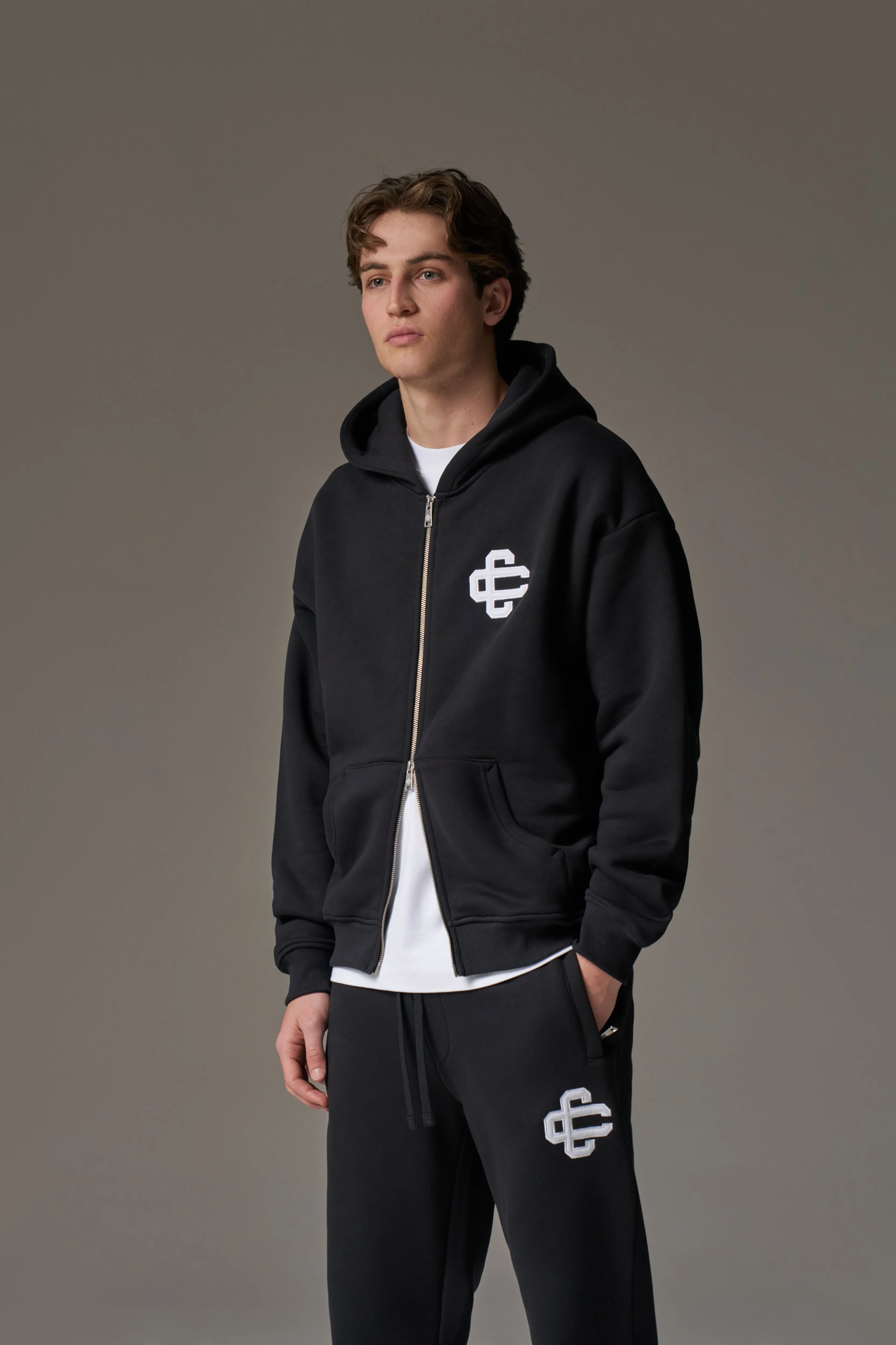 HEAVYWEIGHT EMBLEM APPLIQUE ZIP THROUGH HOODIE - BLACK sold by The Couture Club product image thumbnail 2