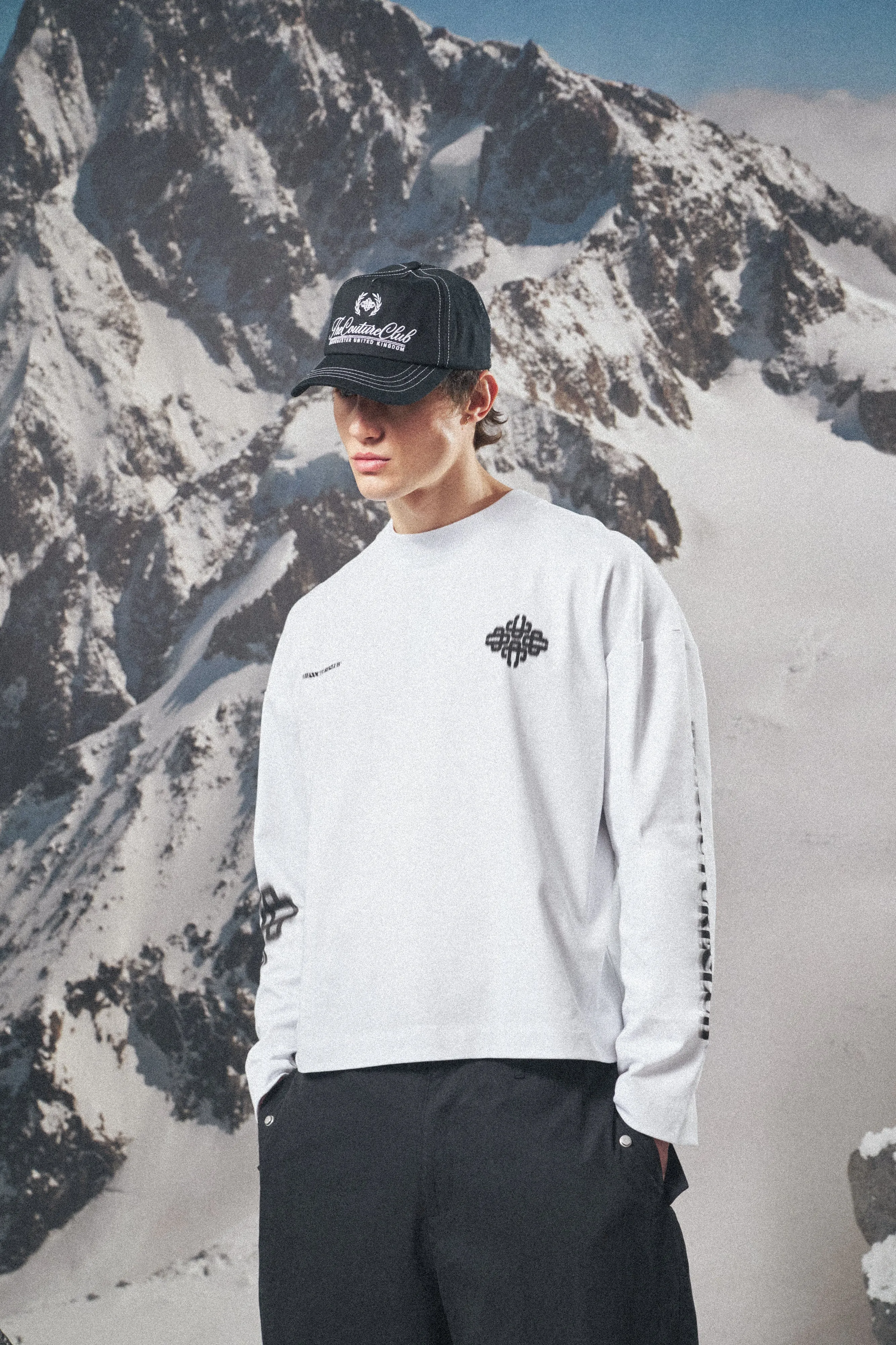 MOTION BLURRED LONG SLEEVE T-SHIRT - WHITE sold by The Couture Club product image thumbnail 5