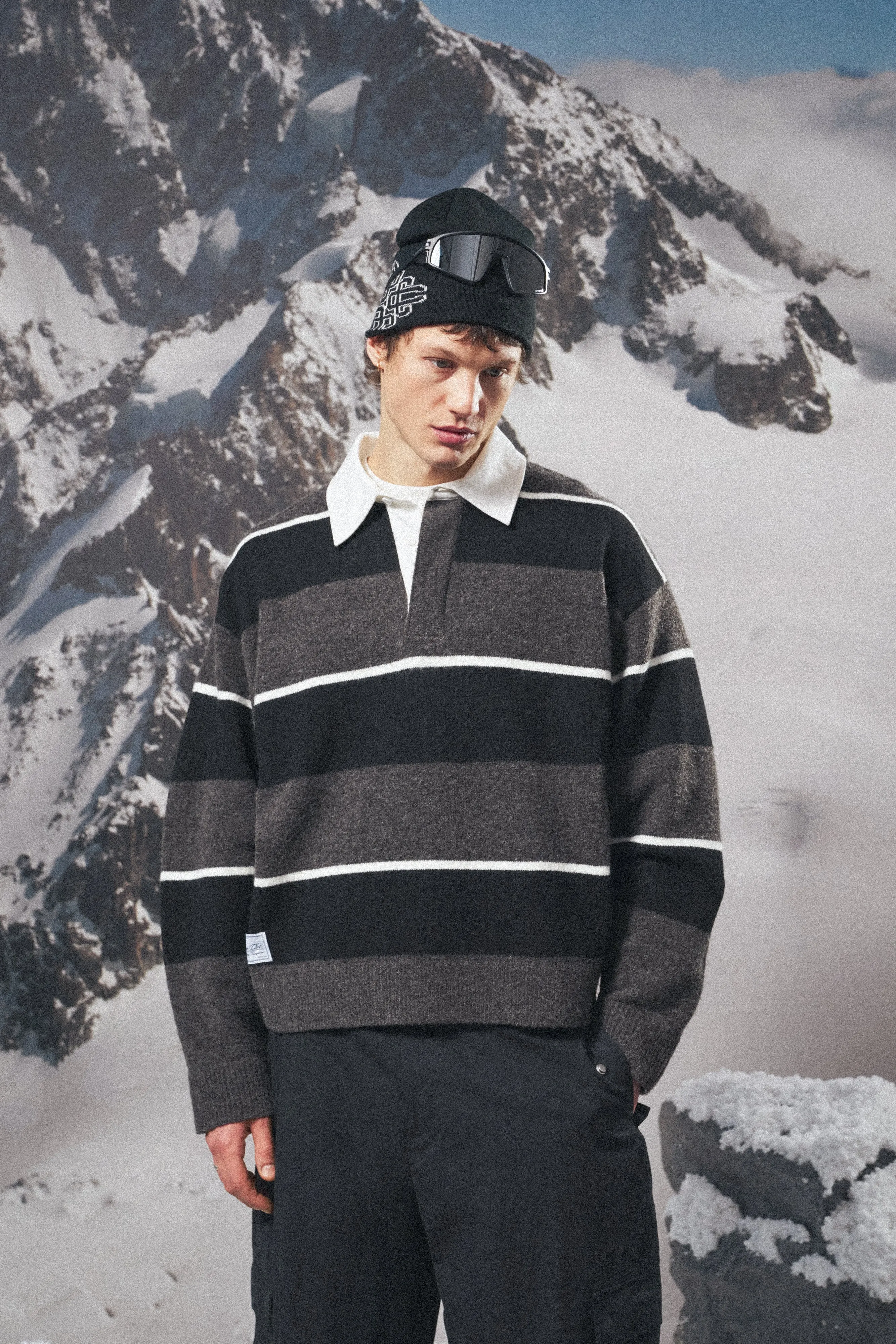 STRIPE CONTRAST COLLAR KNIT CREW - CHARCOAL sold by The Couture Club product image thumbnail 4