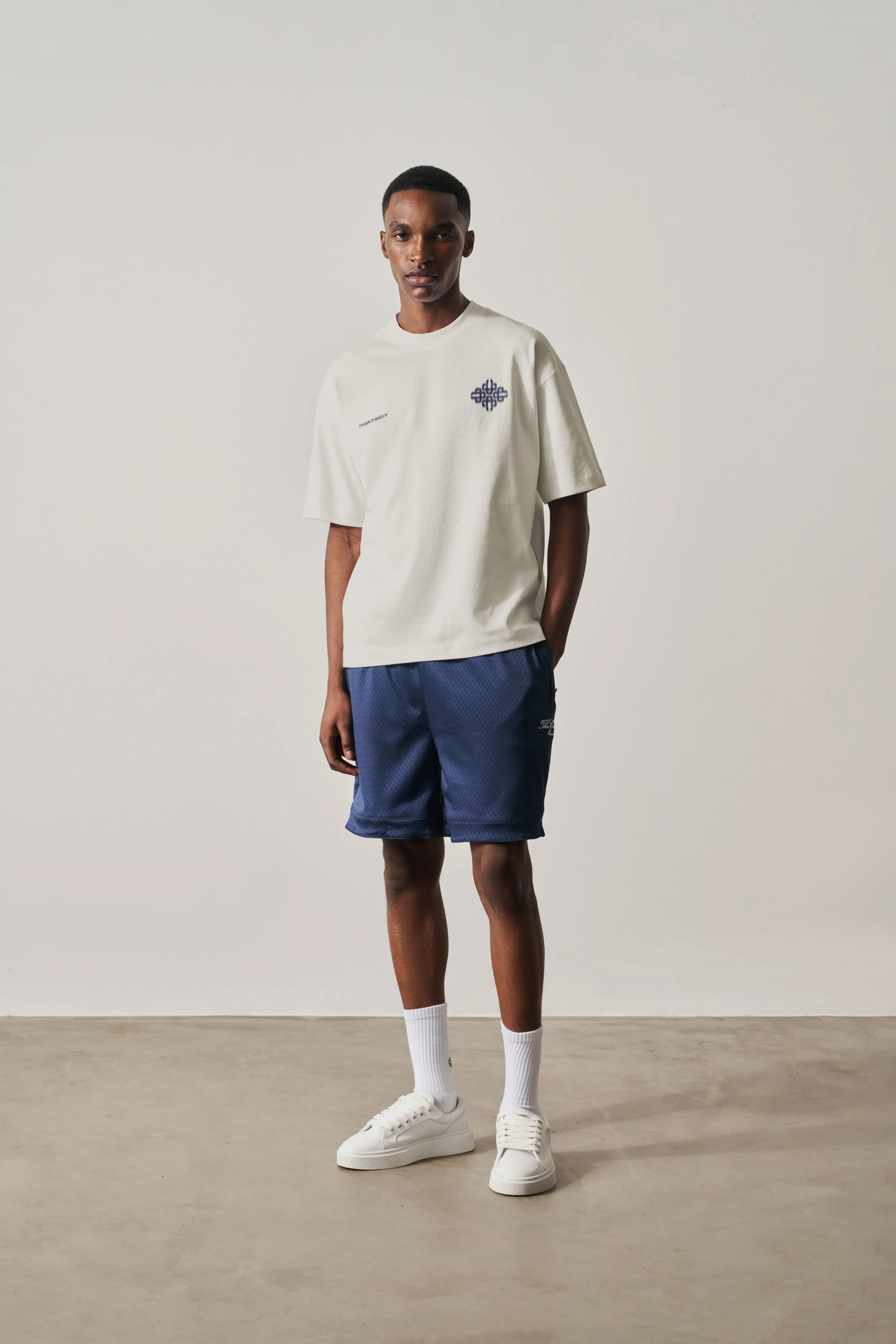 MOTION BLURRED EMBLEM T-SHIRT - OFF WHITE NAVY sold by The Couture Club product image thumbnail 3