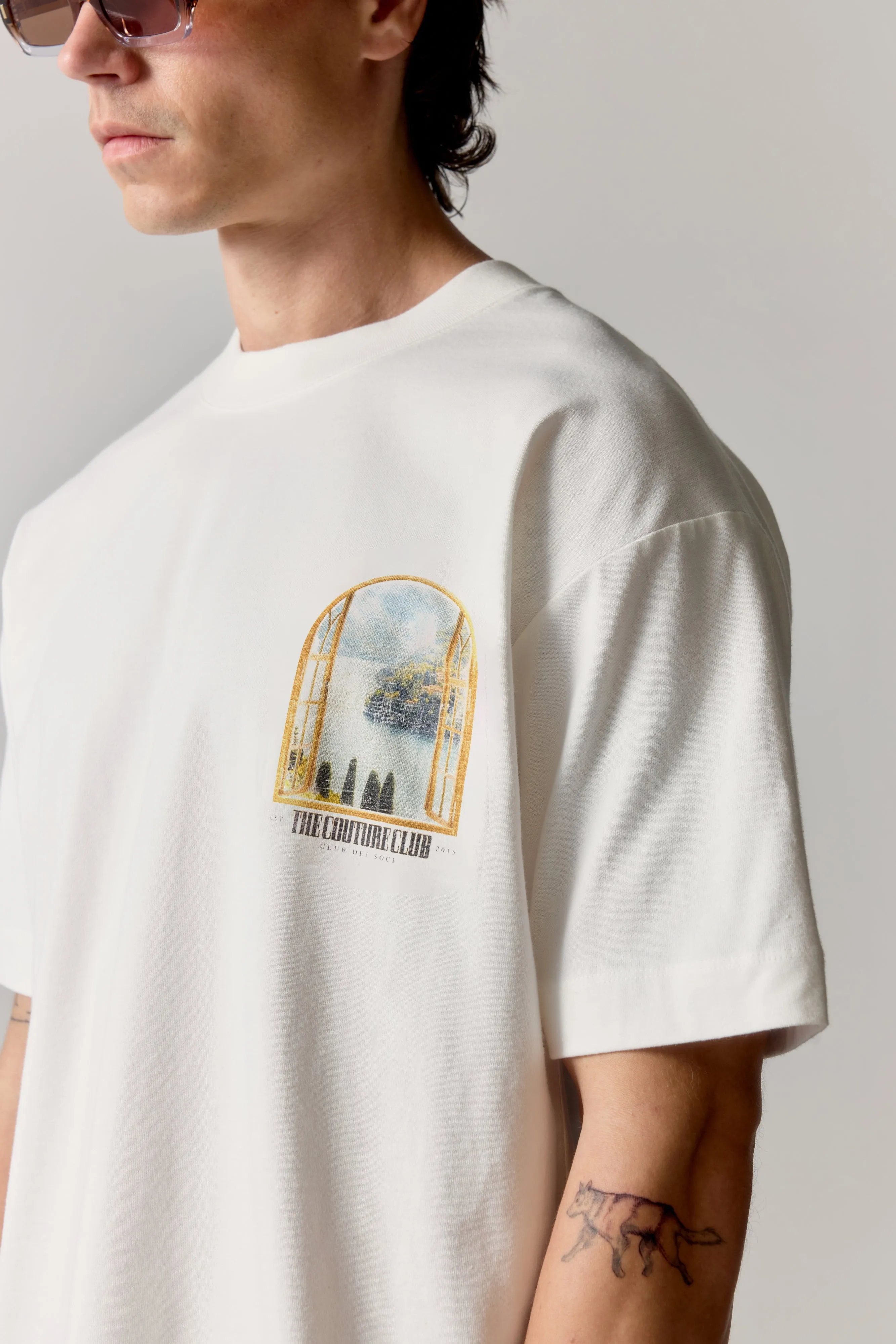 LAKE COMO GRAPHIC T-SHIRT - OFF WHITE sold by The Couture Club product image thumbnail 5