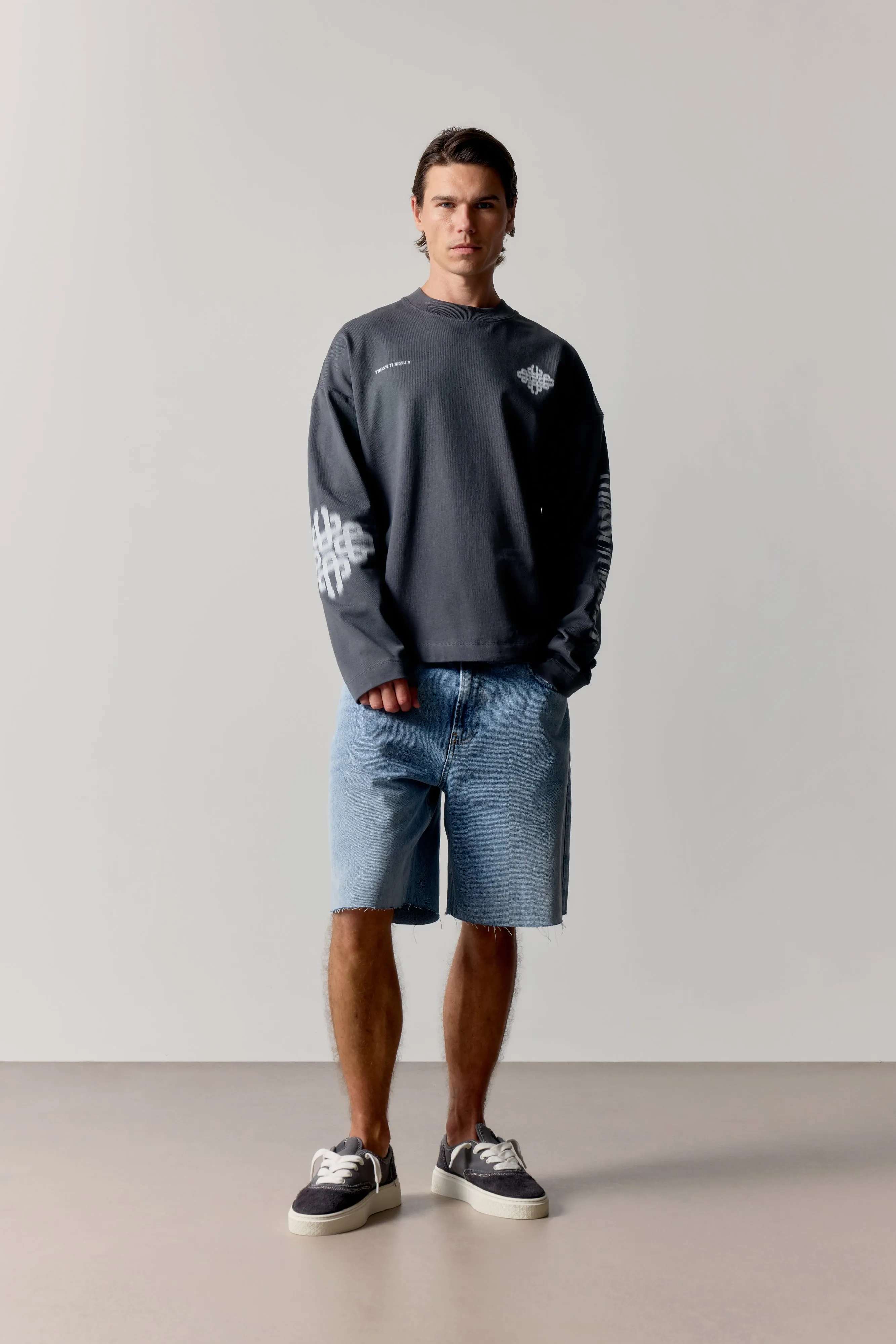 MOTION BLURRED LONG SLEEVE T-SHIRT - CHARCOAL sold by The Couture Club product image thumbnail 4