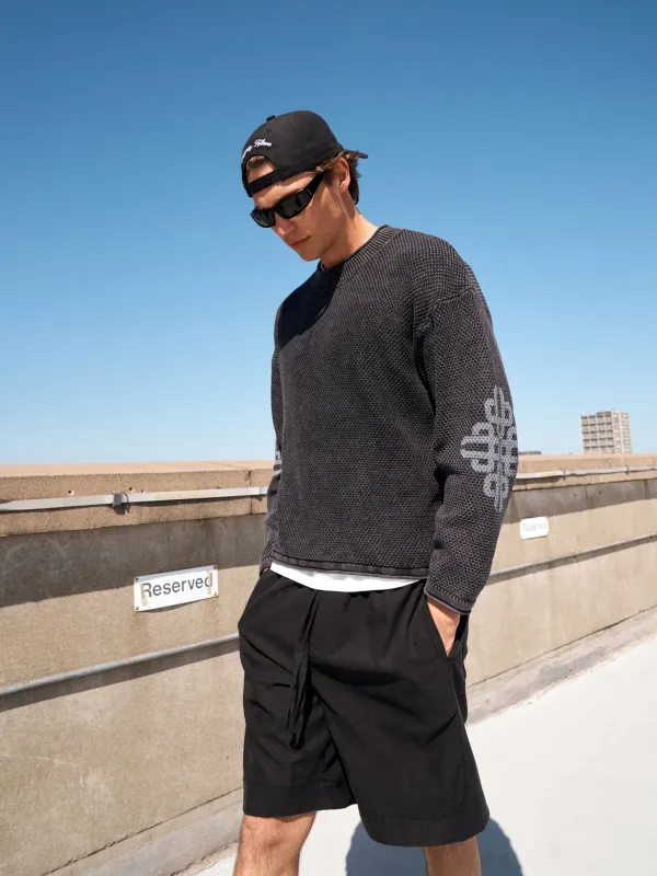 WASHED EMBLEM KNIT CREW - BLACK made by The Couture Club