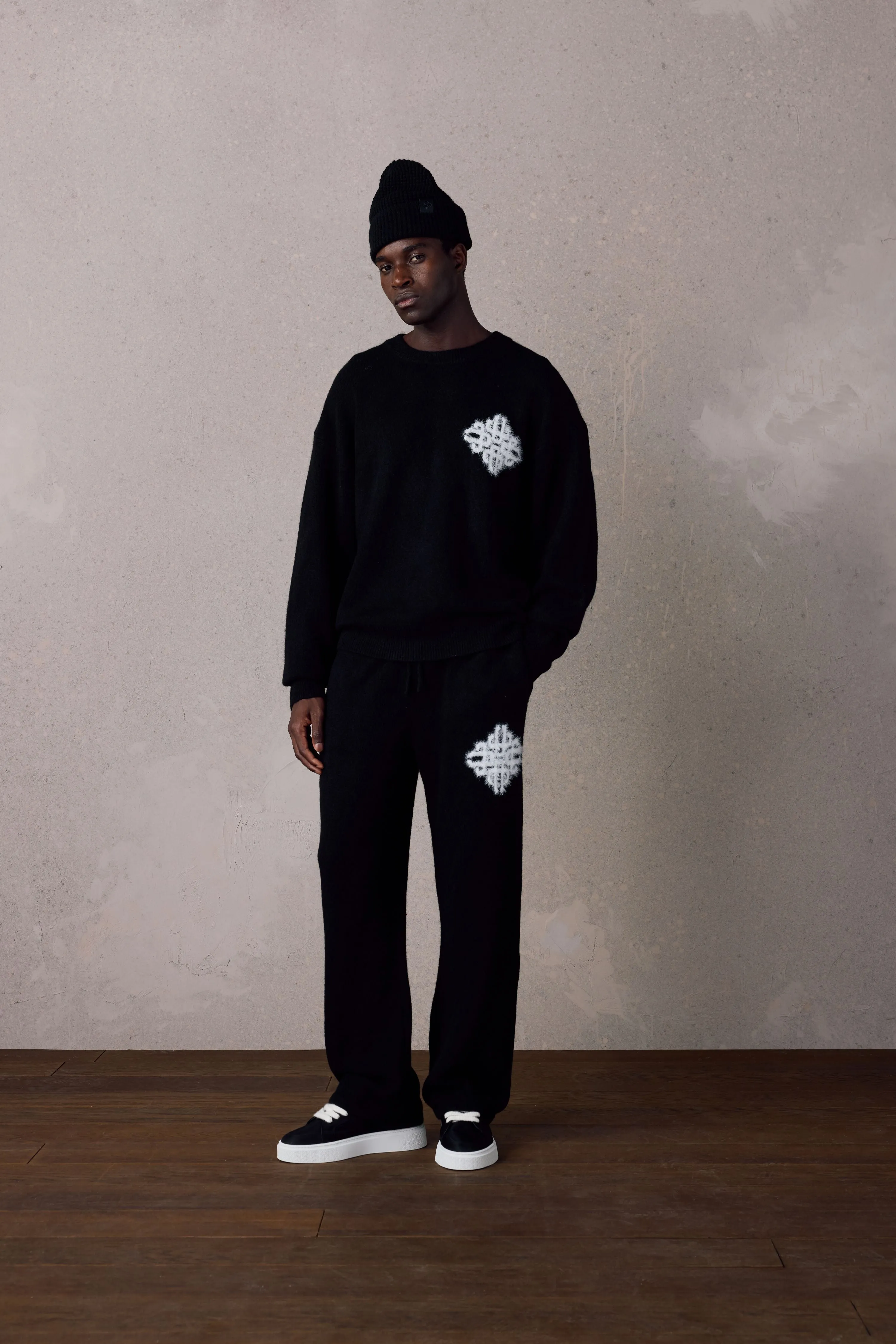 EMBLEM FLUFFY KNIT CREW - BLACK sold by The Couture Club product image thumbnail 4