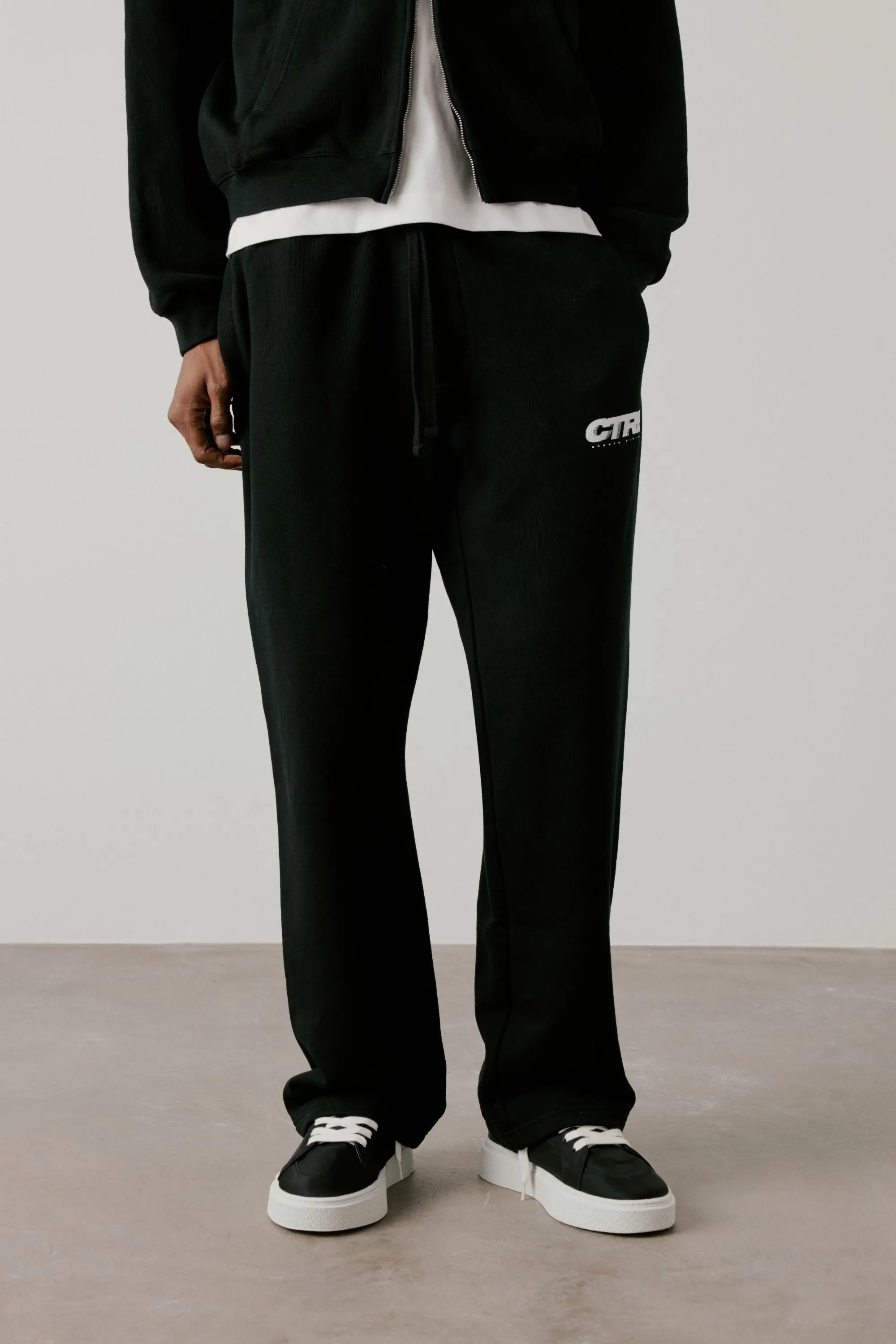 RETRO SPORT CTRE GRAPHIC JOGGER - BLACK sold by The Couture Club product image thumbnail 4