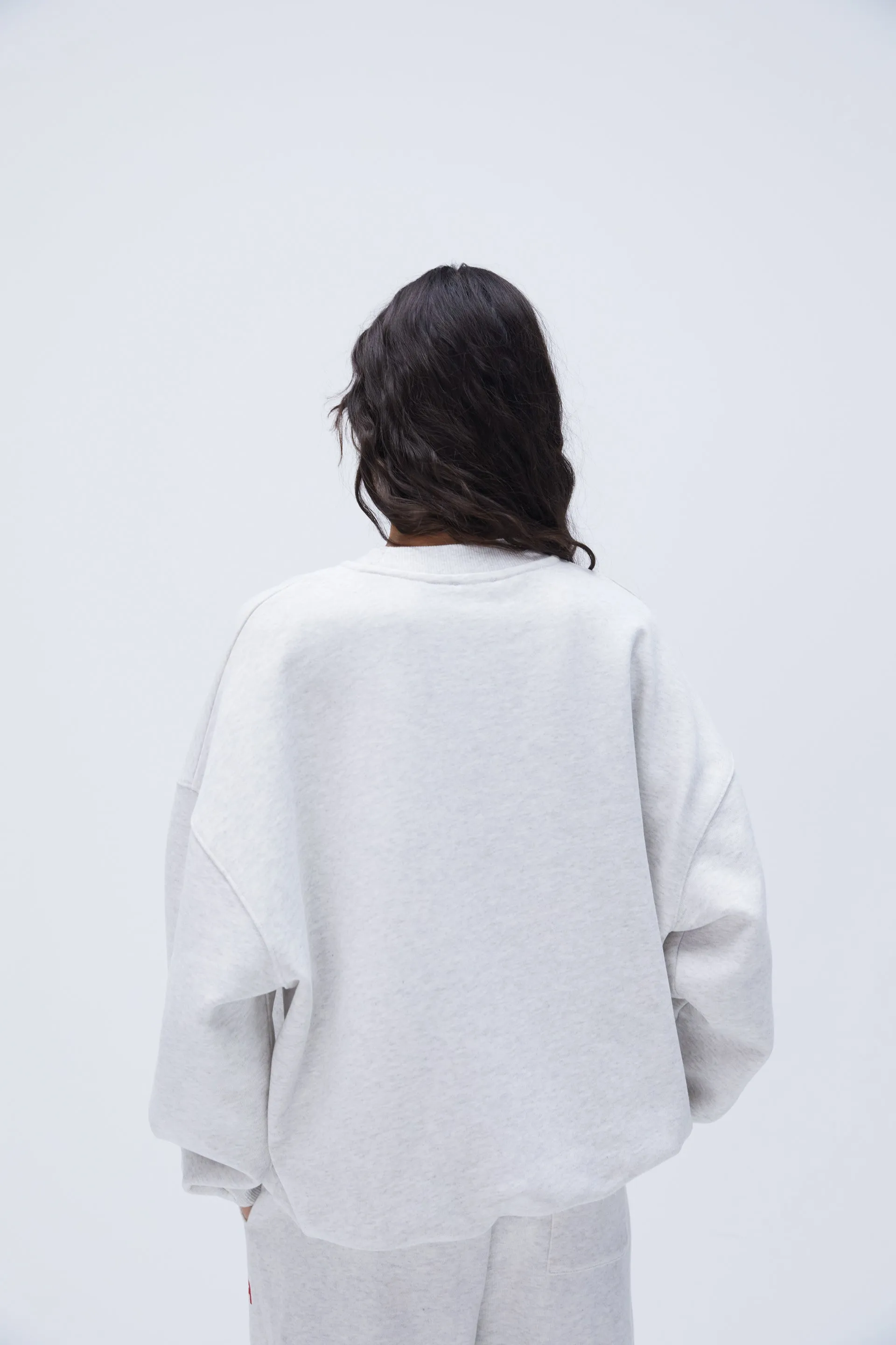 【Oblada】HELLO SWEAT(グレー) AMI Embossed Sweatshirt (Heather Ash Grey) – CNCPTS