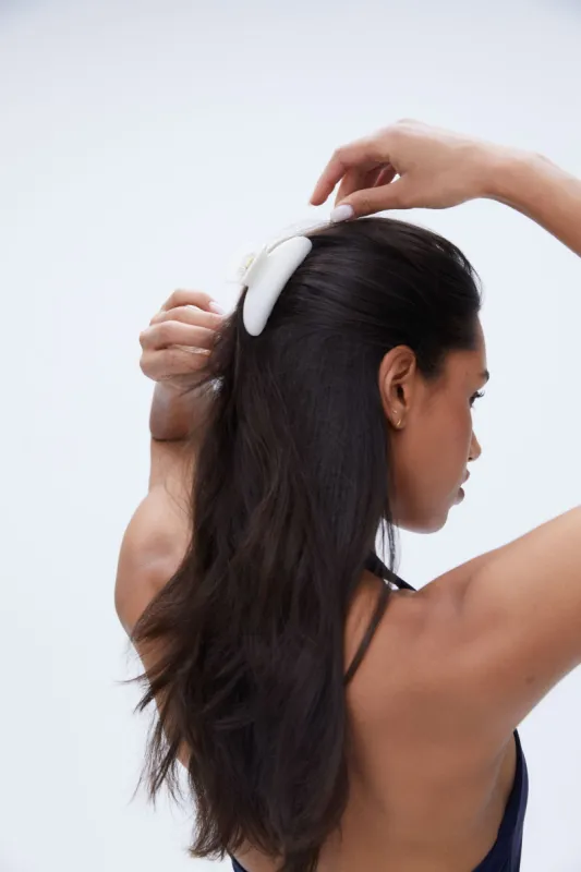 Claw Clip - Marshmallow White sold by Adanola