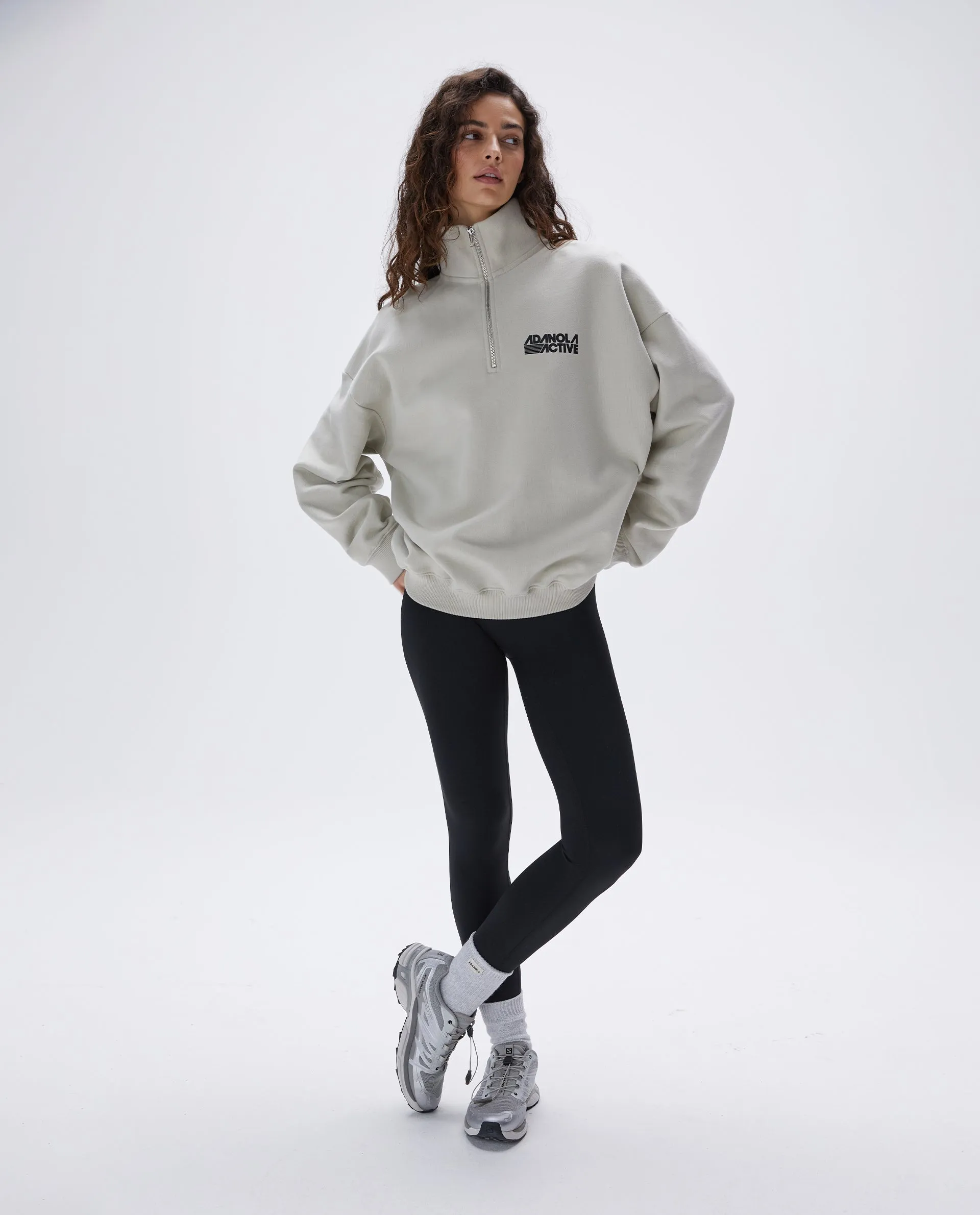 スウェット・トレーナー STONE  Round-neck sweatshirt with zipped sleeve pocket Retro Sports Oversized Funnel Neck Zip Sweatshirt - Stone