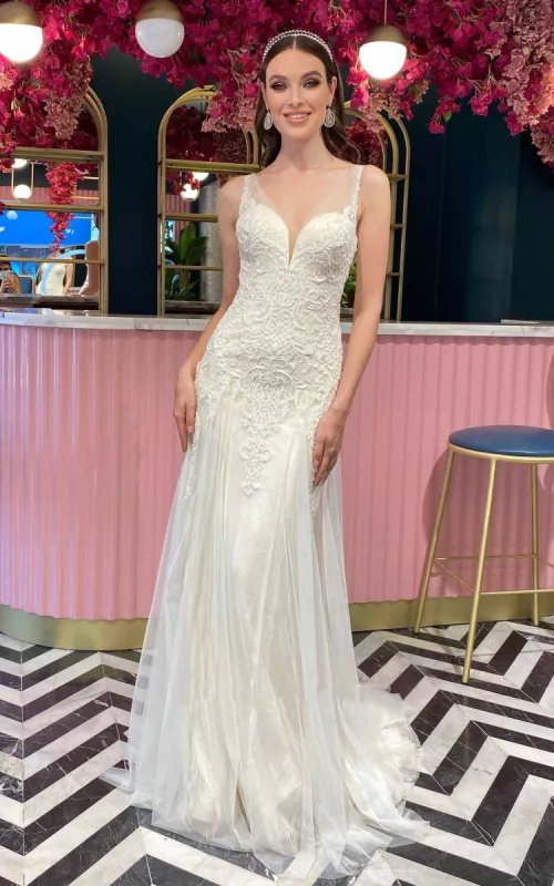 Bohemian Mermaid Lace Tulle V-neck Sleeveless Wedding Dress With Appliques and Pleats sold by KissProm
