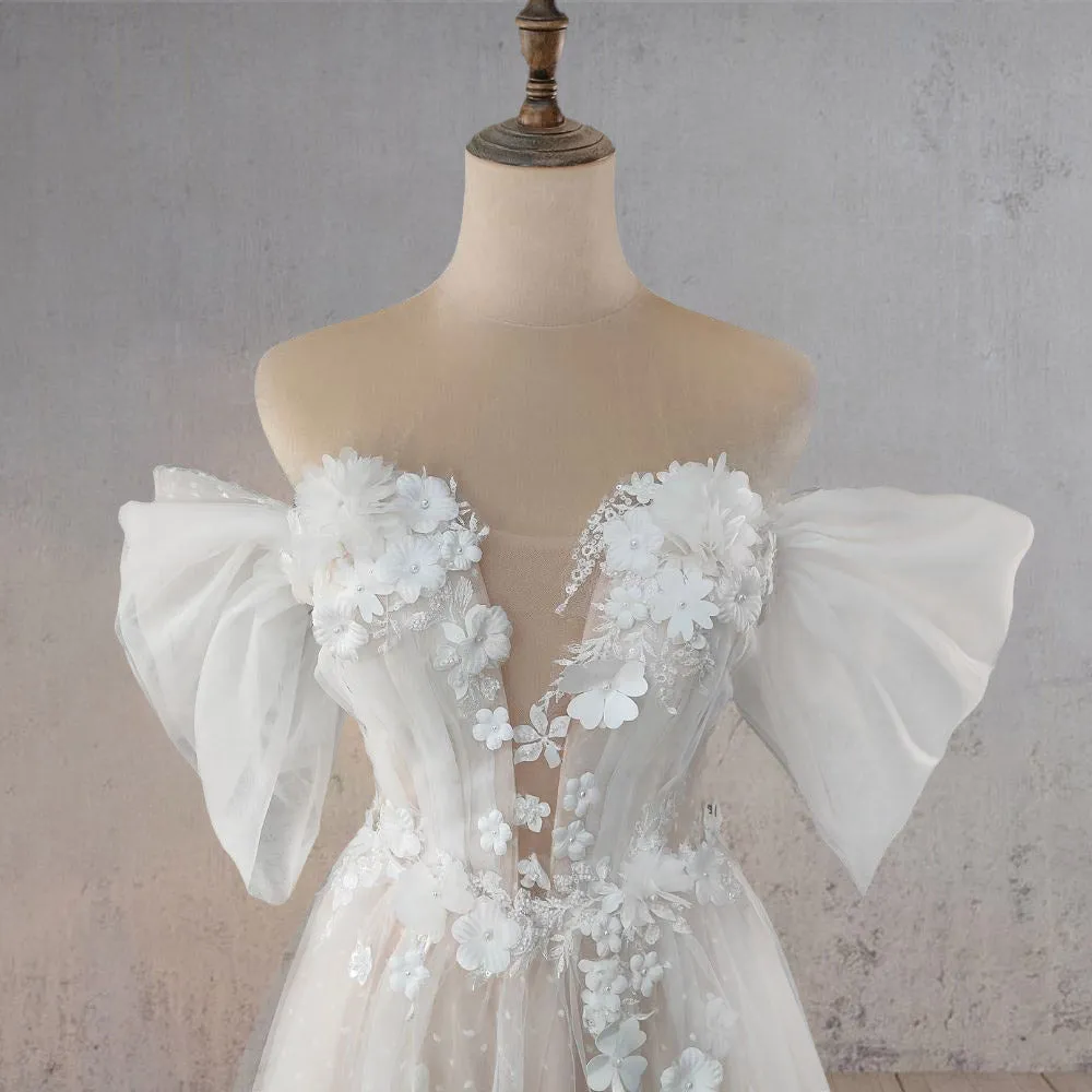 Hermonde | A-Line Floral Appliques Polka Dots Wedding Dress with Slit sold by KissProm product image thumbnail 4