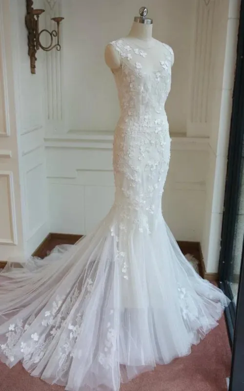 Mermaid Sleeveless Lace Appliques Covered-Button Tulle Wedding Dress sold by KissProm