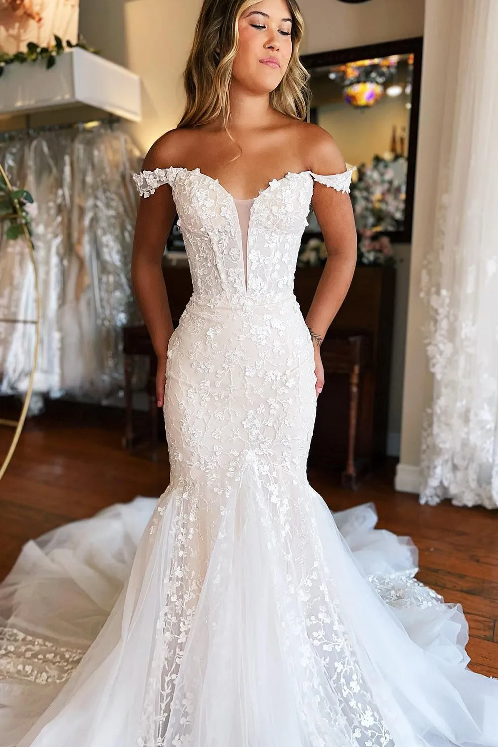 Amoura | Mermaid White Lace Sweep Train Long Wedding Dress with Appliques sold by KissProm product image thumbnail 3