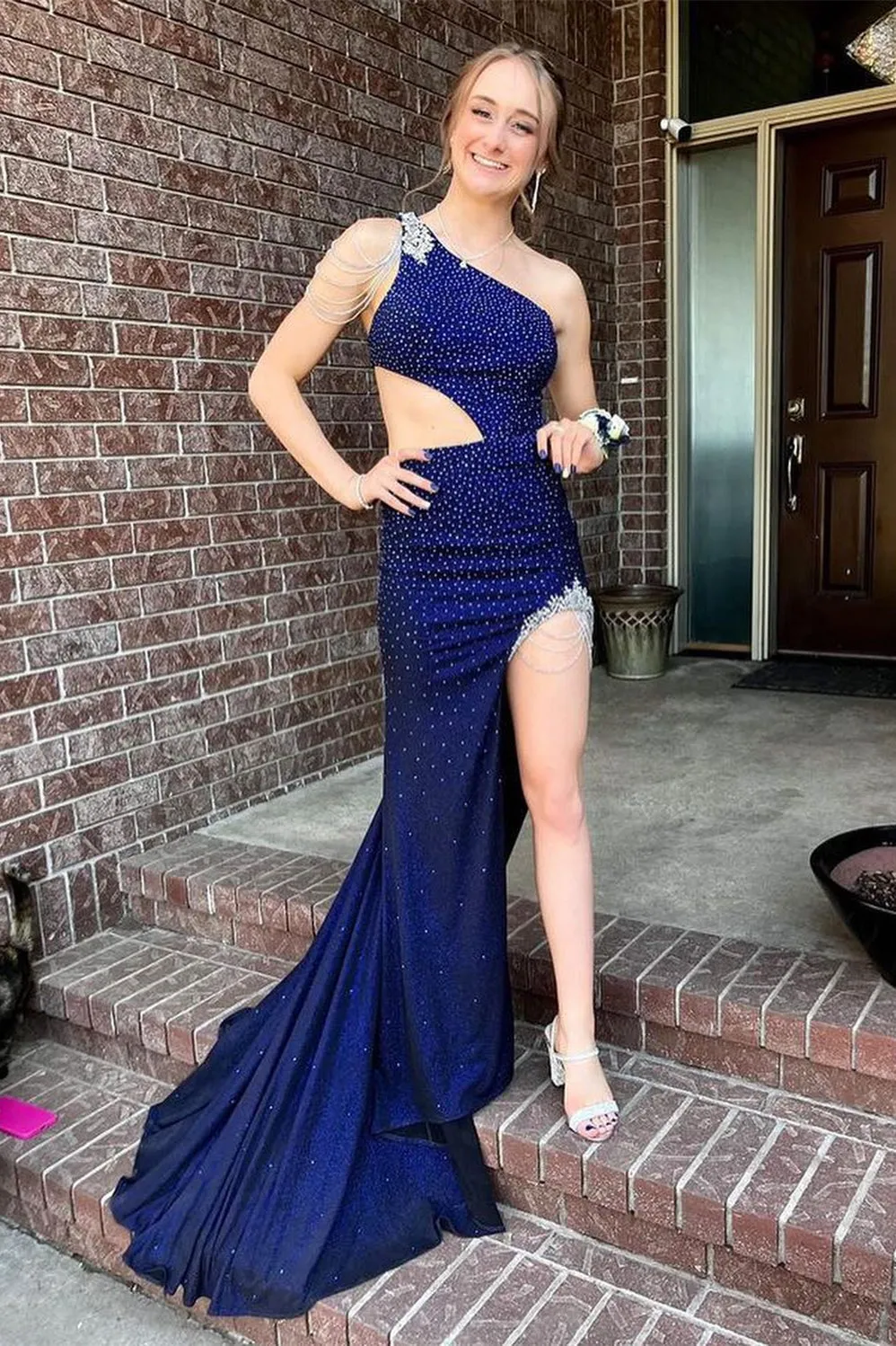 Itzel | One-Shoulder Hunter Green Beaded Mermaid Long Prom Dress with Slit sold by KissProm product image thumbnail 5