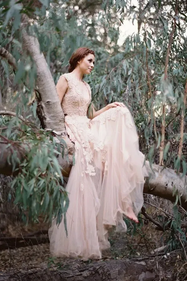 High Quality V-neck Sleeveless Floor-length Wedding Dress with Lace sold by KissProm product image thumbnail 5