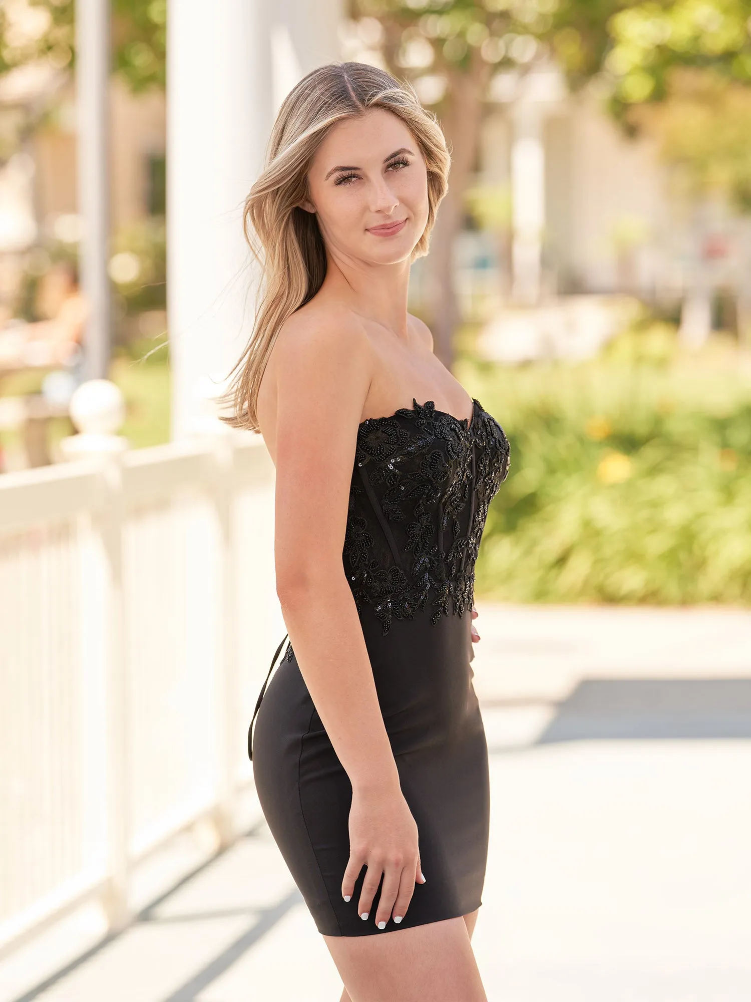 Euline | Sheath Sweetheart Black Tight Beaded Homecoming Dresses sold by KissProm product image thumbnail 4