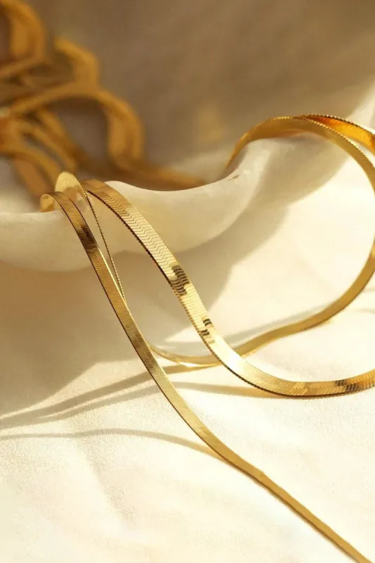 Thin Layered Snake Chain Necklace made by KissProm