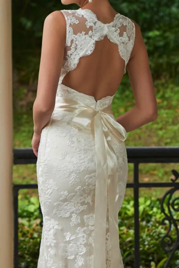 Classic Mermaid V-Neck White Lace Backless Wedding Bridal Dress sold by KissProm product image thumbnail 3
