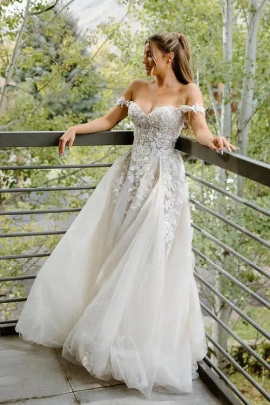 A Line Off the Shoulder Appliques Long Wedding Dresses Bridal Gown made by KissProm