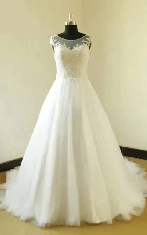 Cap Sleeve A-Line Lace Appliques Beading Zipper Tulle Wedding Dress made by KissProm