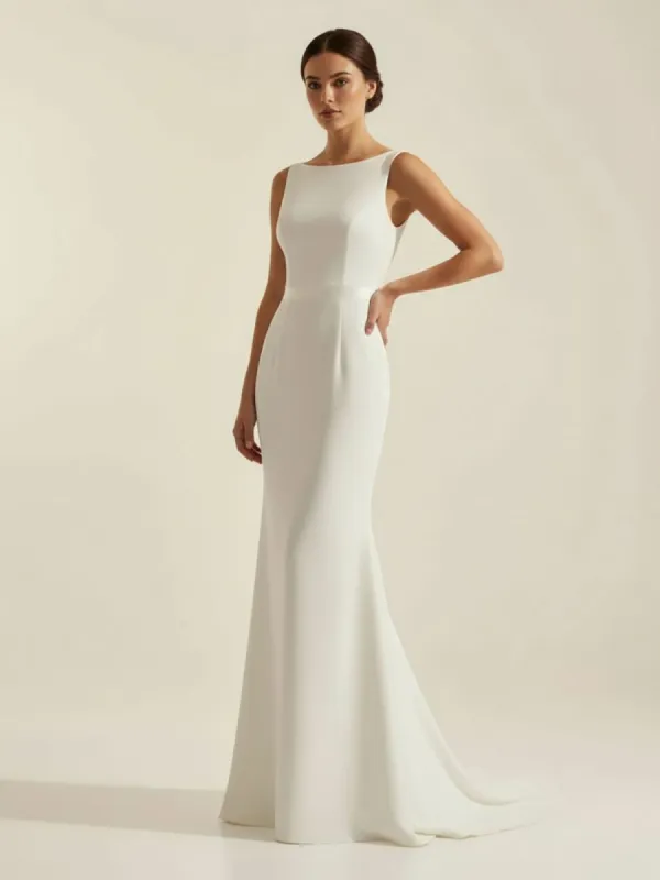 Simple Sleeveless Mermaid Wedding Dress With Sexy Bow made by KissProm