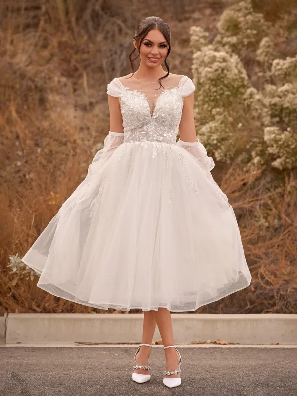 A-Line Sweetheart Long Sleeves Elegant Tulle Wedding Dresses With Appliques Lace made by KissProm