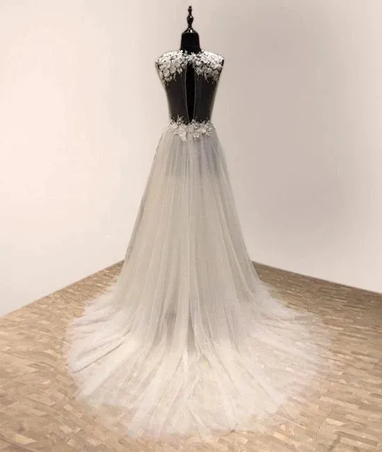 Impressive V-neck Sleeveless Sweep Train Tulle Wedding Dress with Appliques sold by KissProm product image thumbnail 2